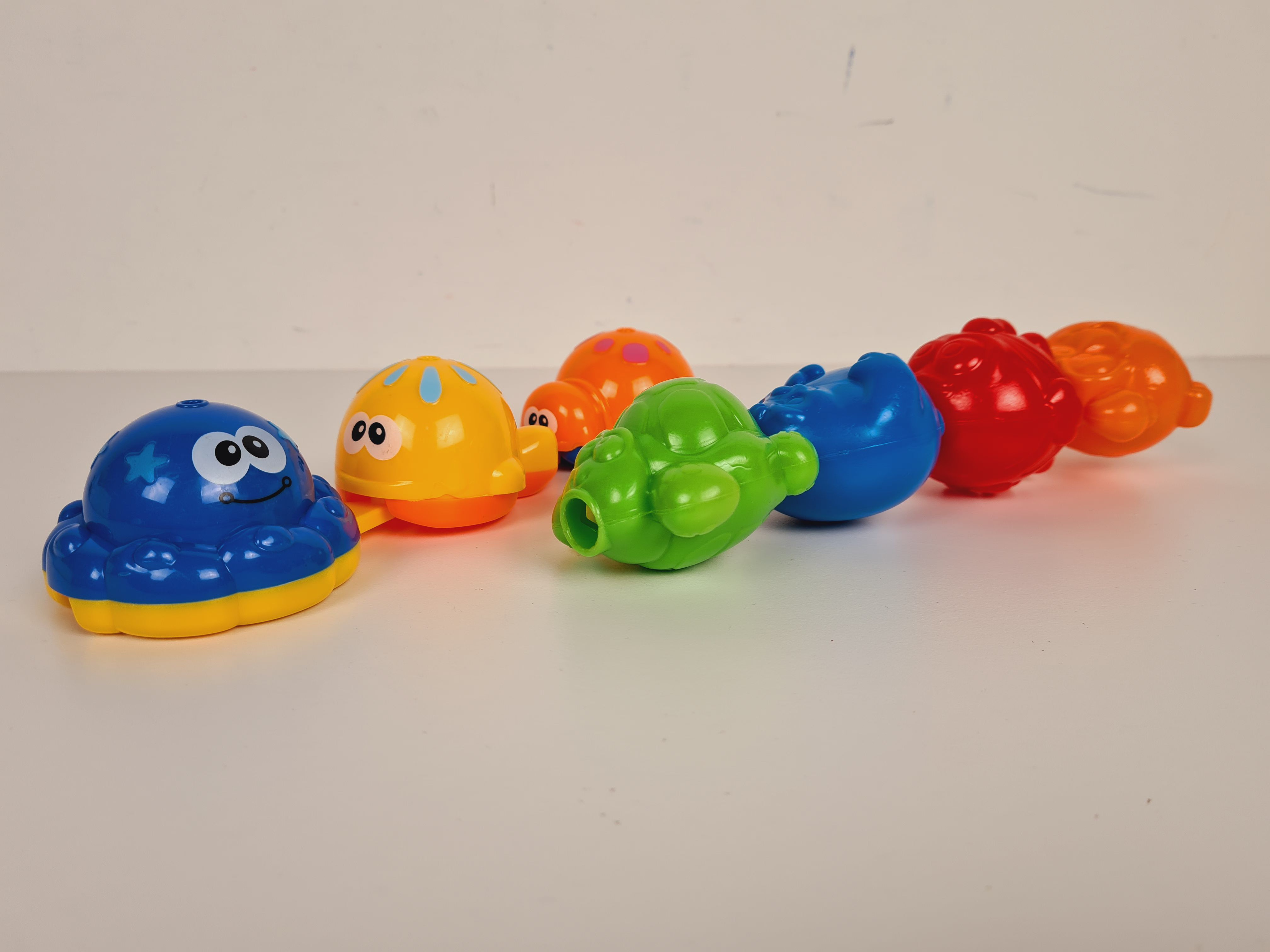 Jeux de bain - 7 animaux de bain en plastique  - Photo 0