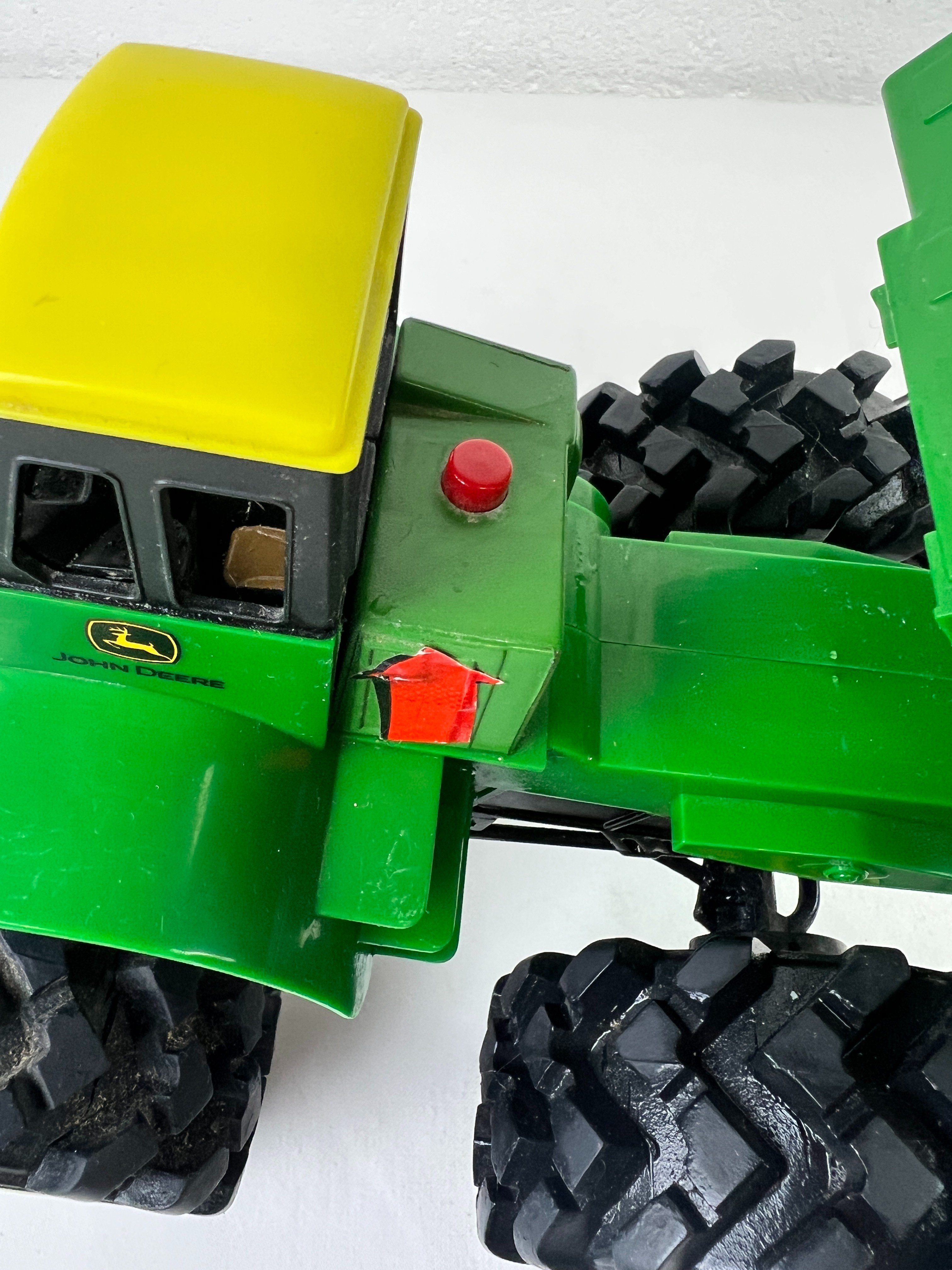 Camion benne basculante John Deere  - Vue 9 - 