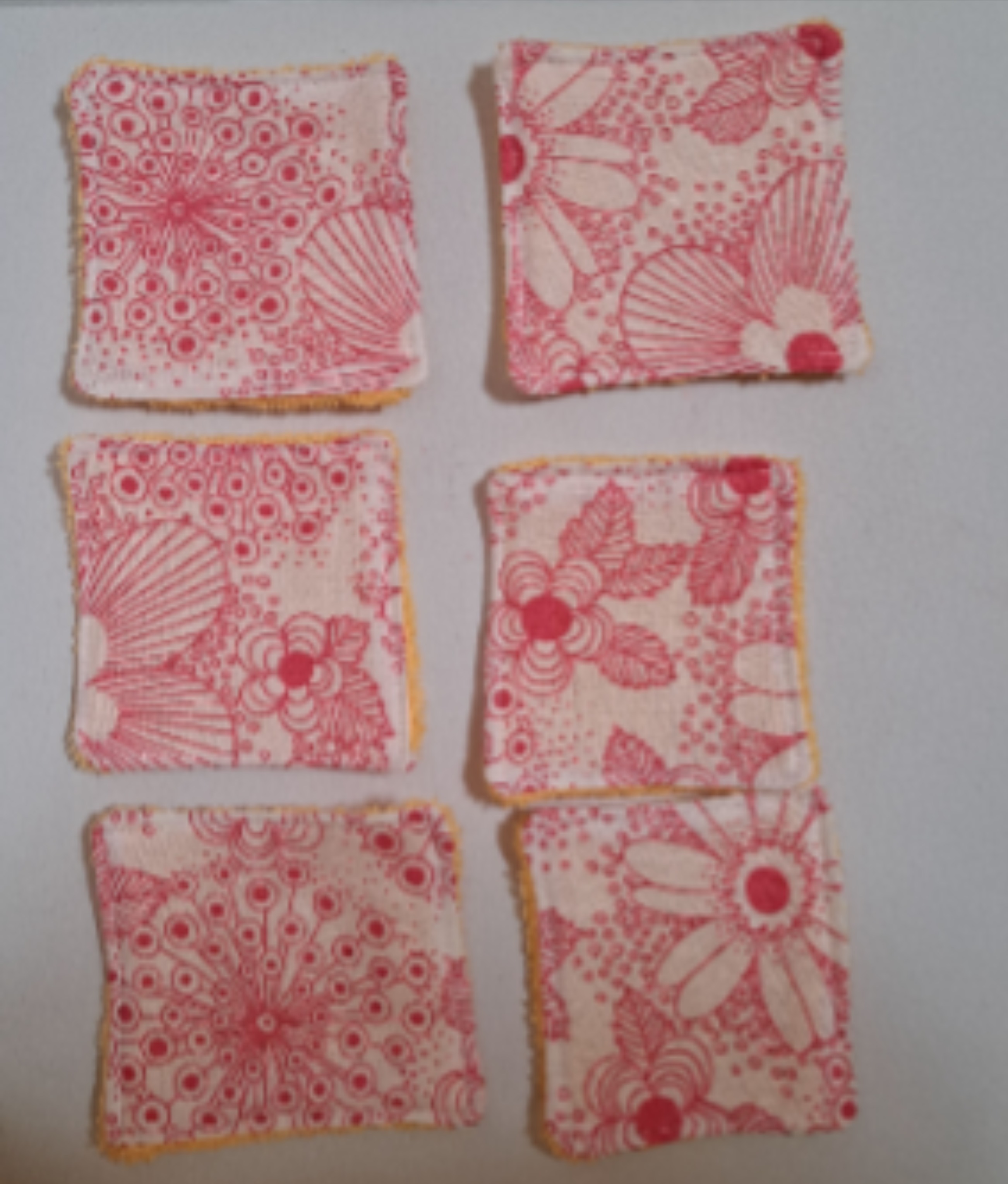 Panier et ses lingettes démaquillantes lavables - 100% matières recyclées - Etoffe Meuse Comme neuf - Vue 4 - 