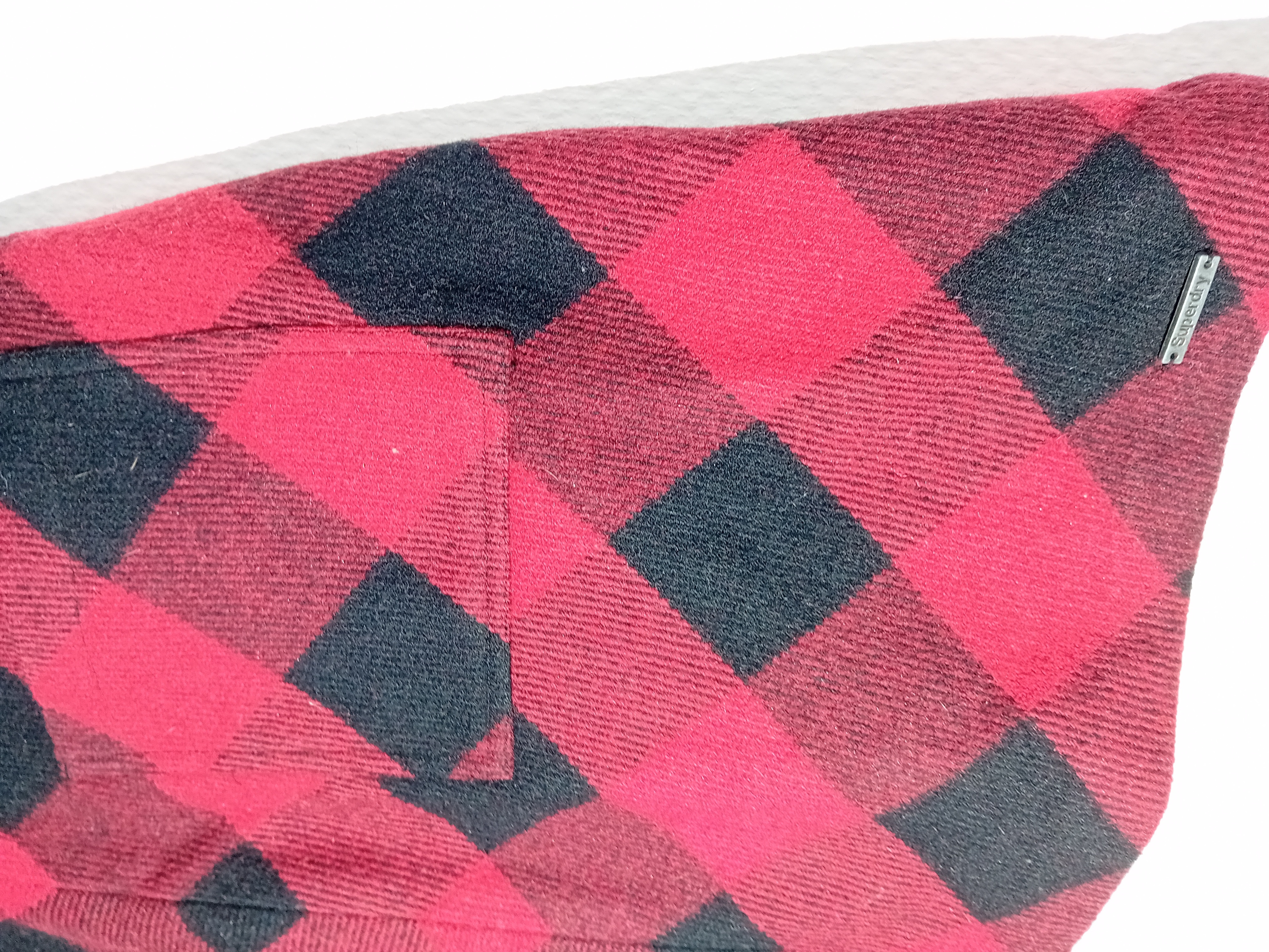 Voir photo 3 de Jupe Superdry Sartorial À Carreaux Rouge Et Noir S (T3594) Jupe Superdry Sartorial À Carreaux Rouge Et Noir S (T3594) Très bon état - Vue 3 -