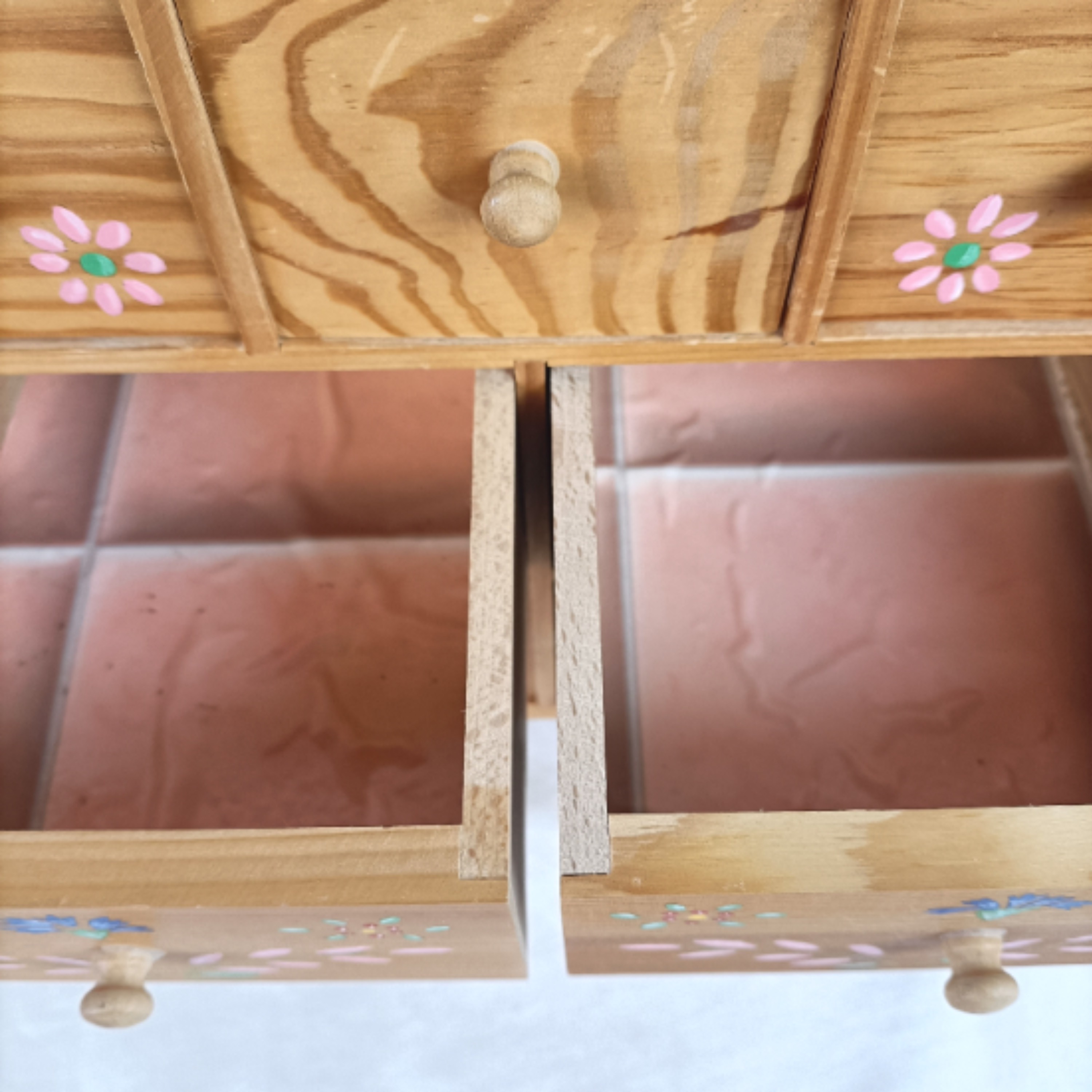 Petit meuble de rangement en bois - Photo 3