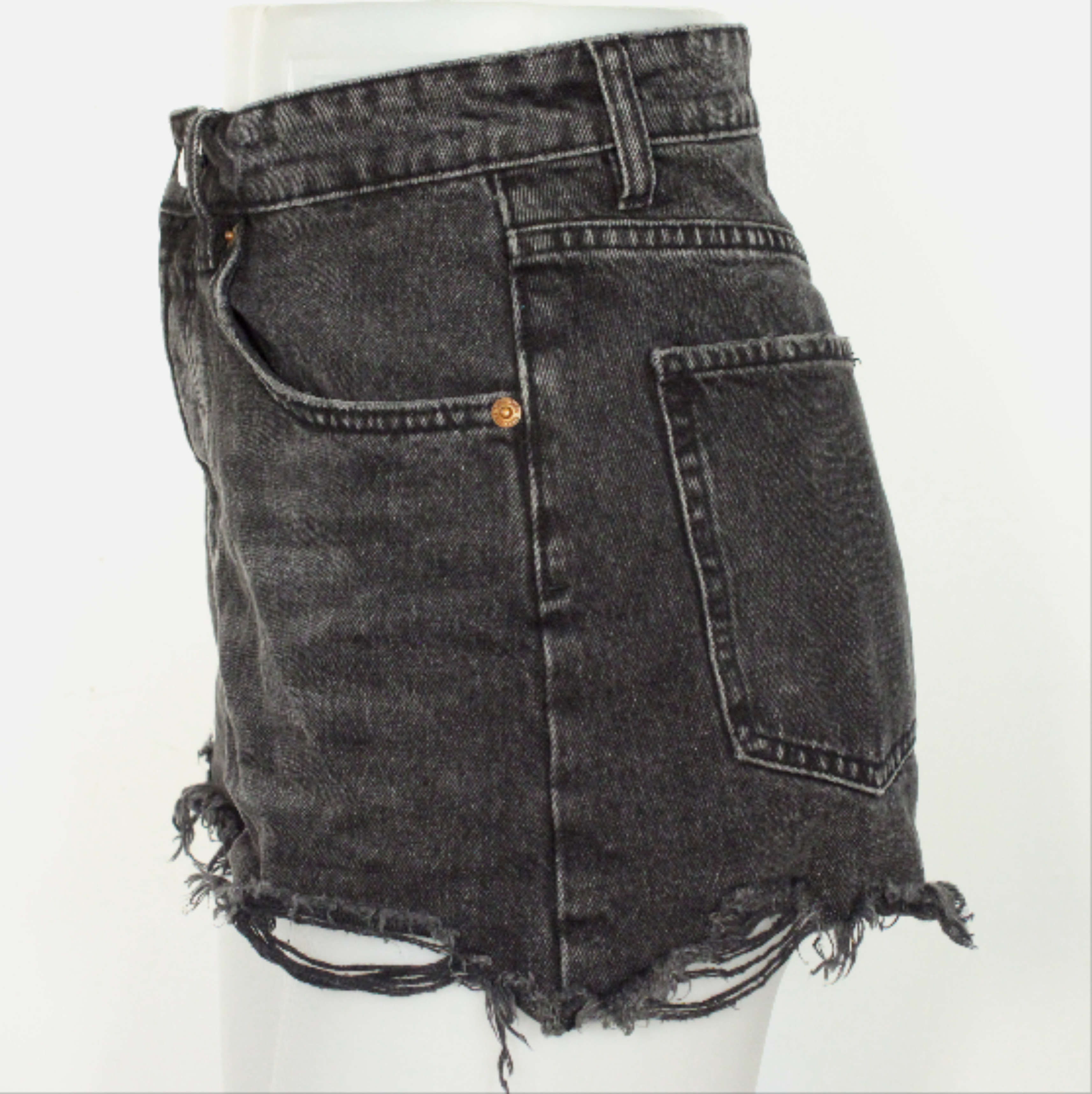 Short Femme en Jean Noir ZARA Taille 38 - Photo 1