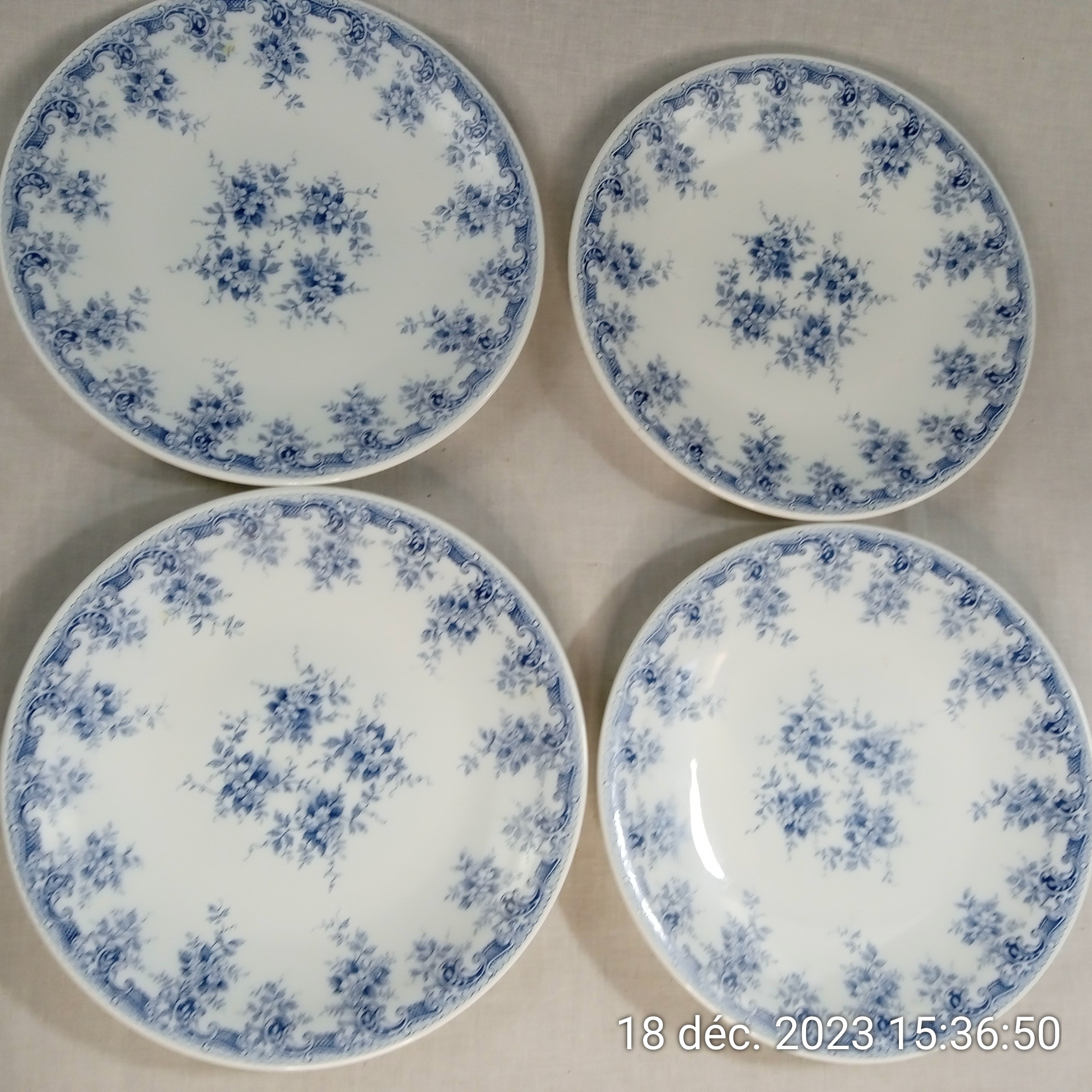 Lot De 3 Tasses Vintage Rivanel En Opaline - Décor Toile De Jouy Et Rose