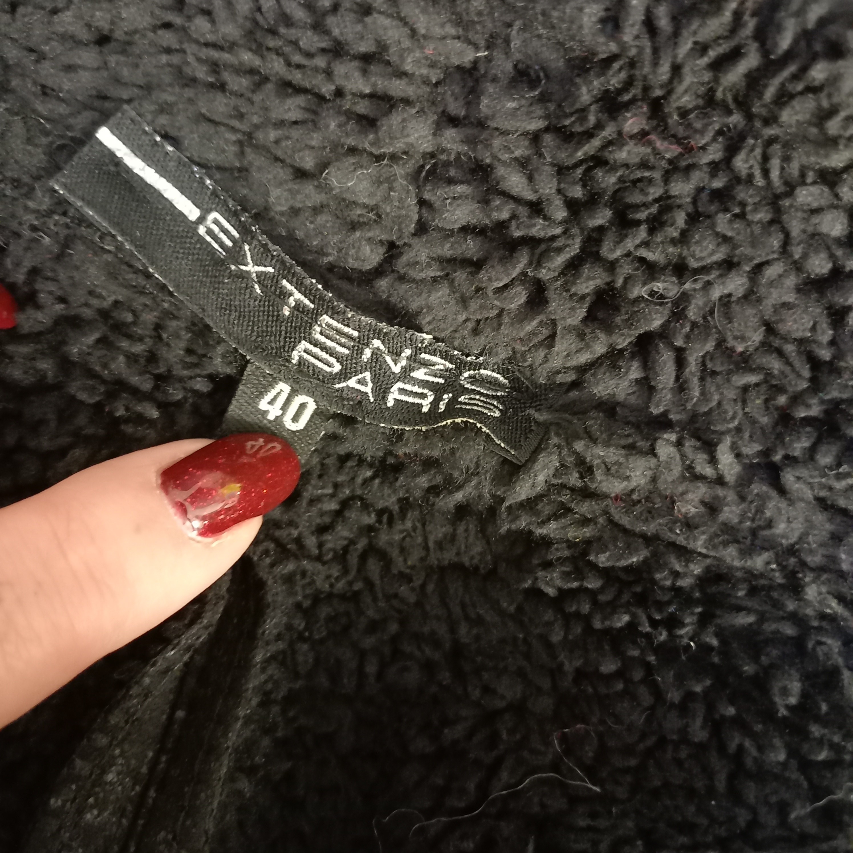 Veste noir brillant poche fermeture fourrure au col "extenzo" Très bon état - Vue 4 - 