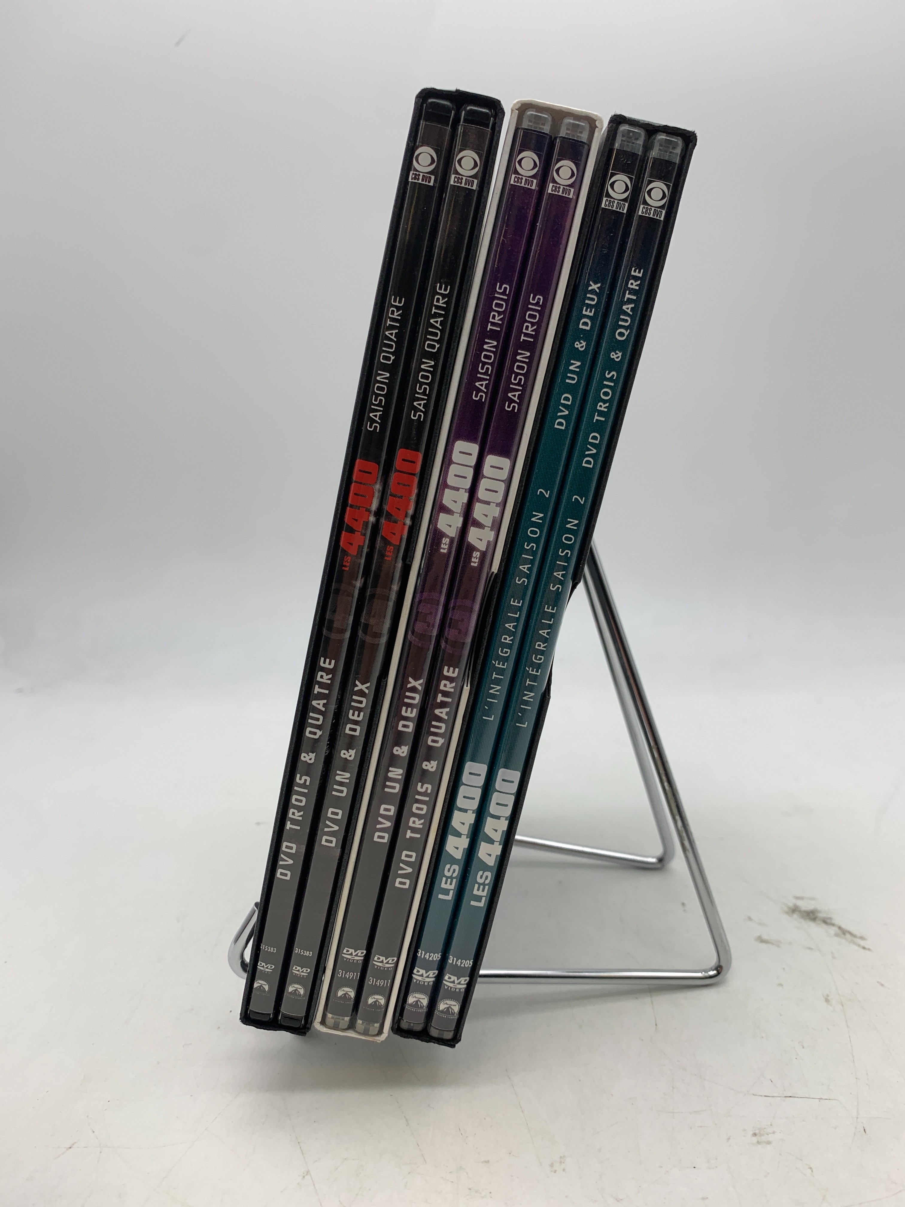 Lot coffrets DVD - Les 4400 Saison 2 à 4 Très bon état - Vue 4 - 
