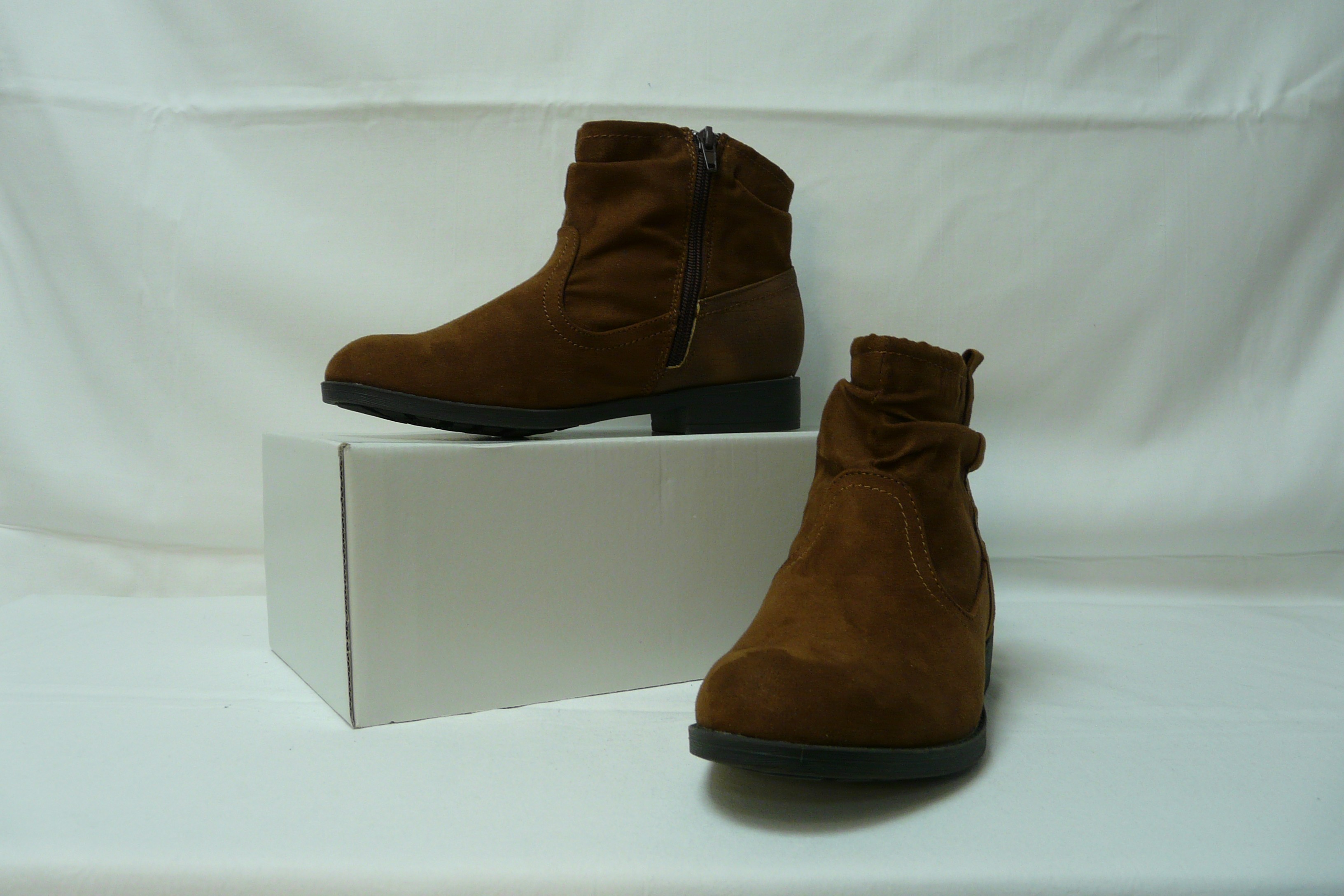 C38 - Bottines bi-matière - Vice Versa - Pointure 37 - Photo 1