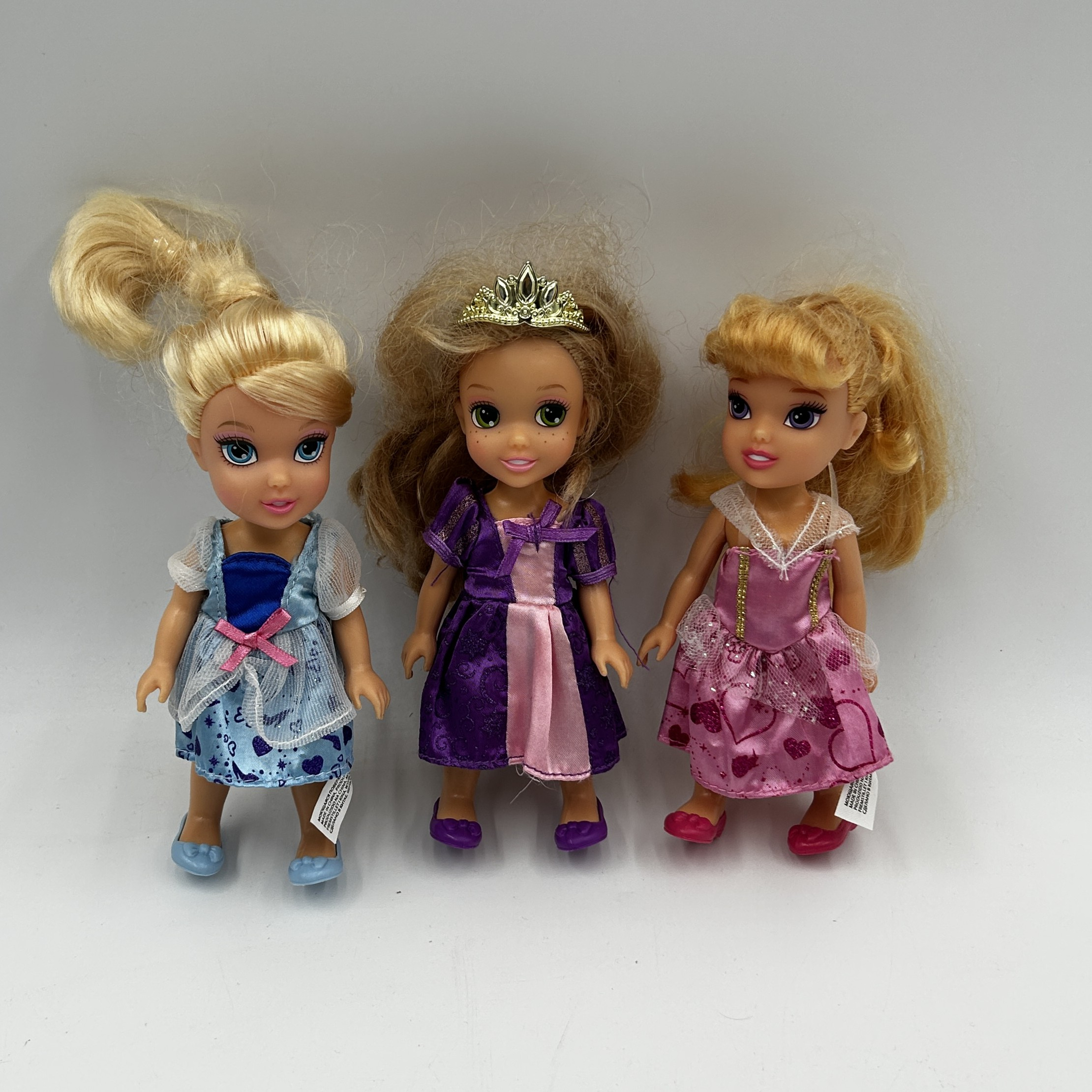 Voir photo 8 de Lot de 10 petites poupées Disney Lot de 10 petites poupées Disney Bon état - Vue 8 -