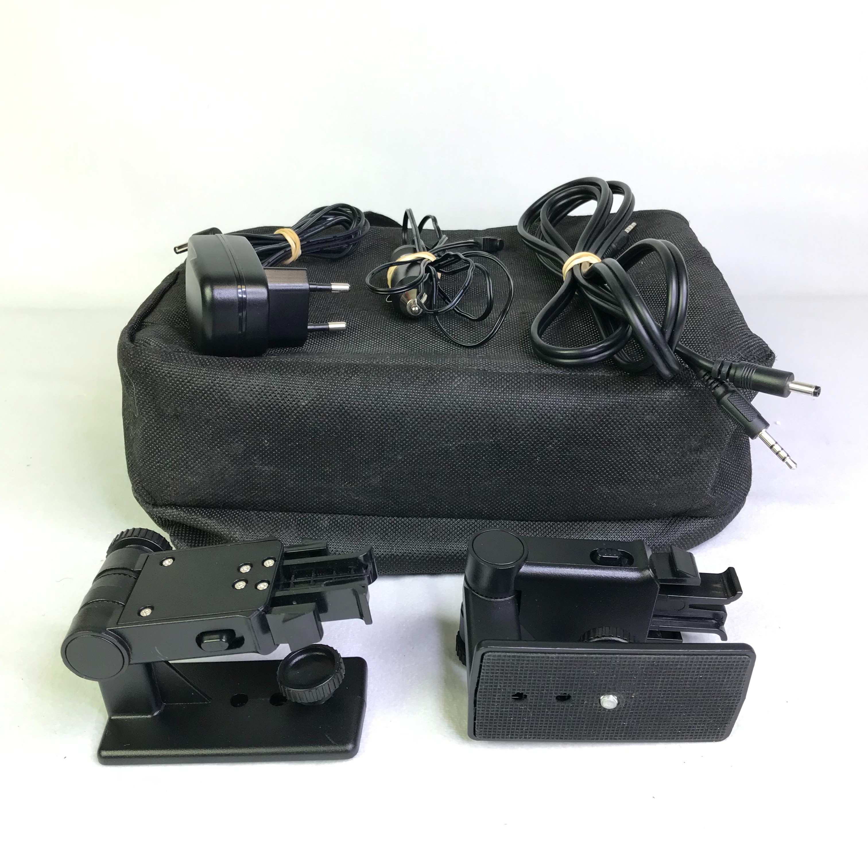 Lecteur DVD portable avec 2 écrans : DJIX PVS 902-40LSM Bon état - Vue 7 - 