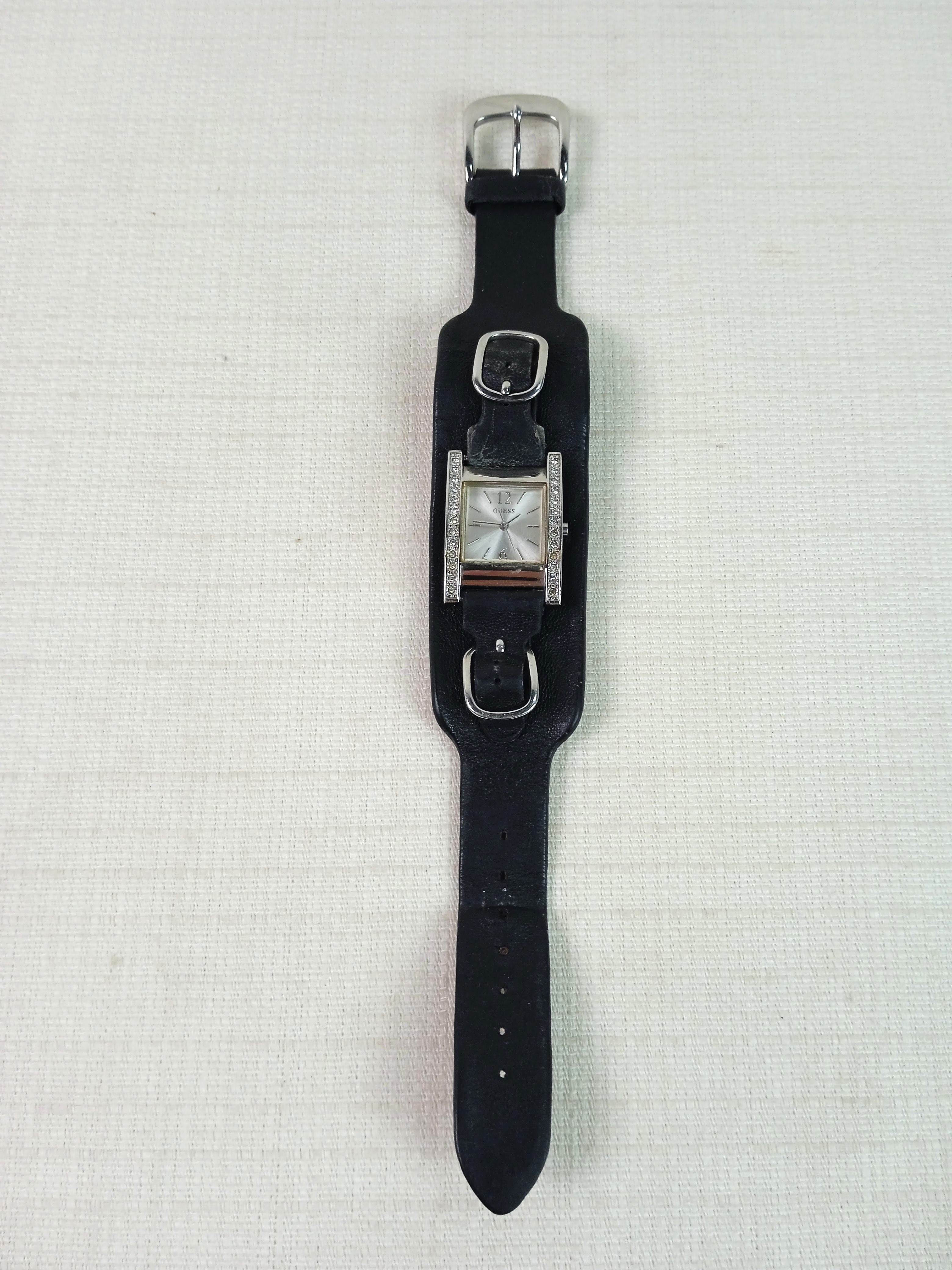 Voir photo 3 de Montre femme Montre femme Bon état - Vue 3 -