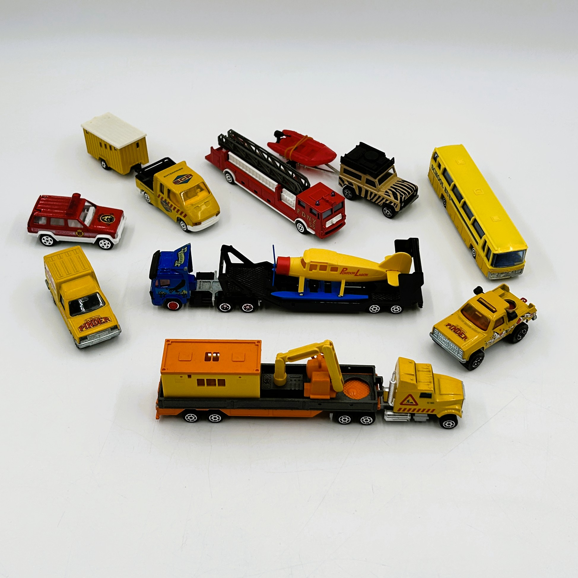 Lot de 9 véhicules Majorette Bon état - Vue 3 - 