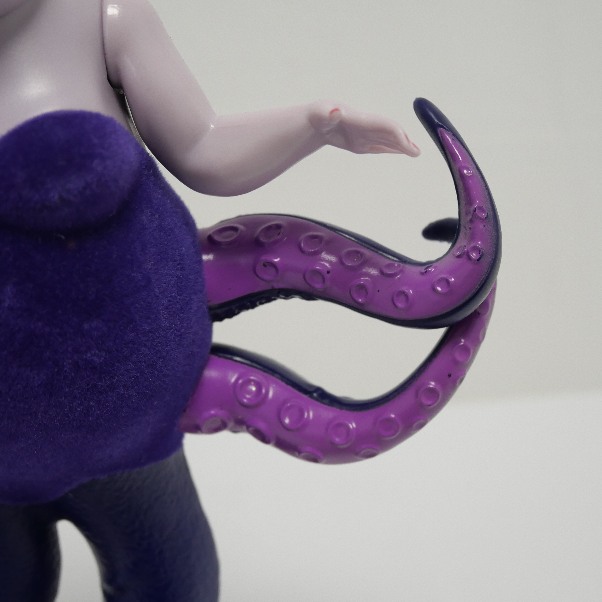 Poupée Disney Ursula la sorcière des mers de La petite sirène Bon état - Vue 4 - 