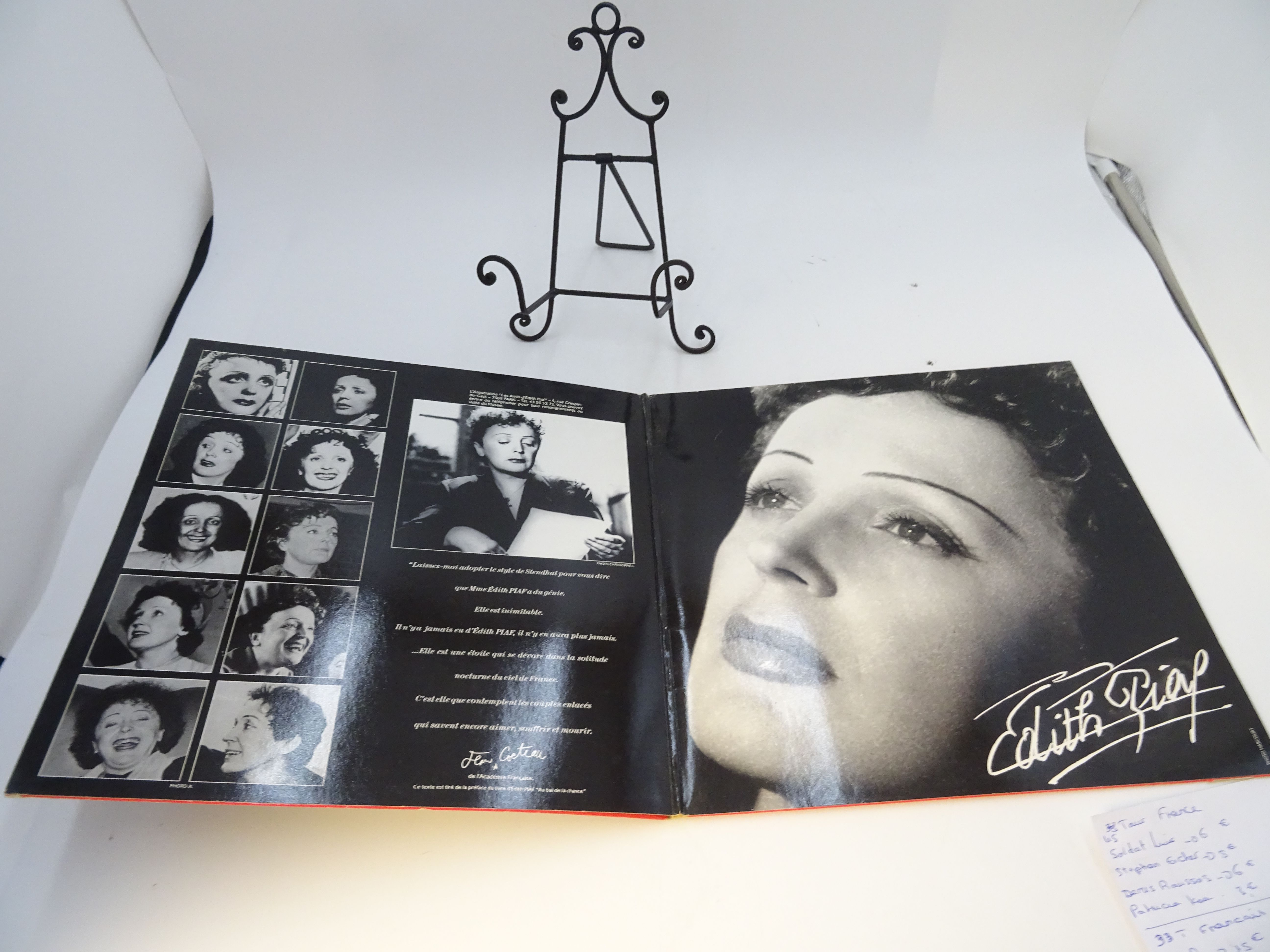 Voir photo 3 de ÉDITH PIAF album vinyle 25ᵉ anniversaire. ÉDITH PIAF album vinyle 25ᵉ anniversaire. Bon état - Vue 3 -