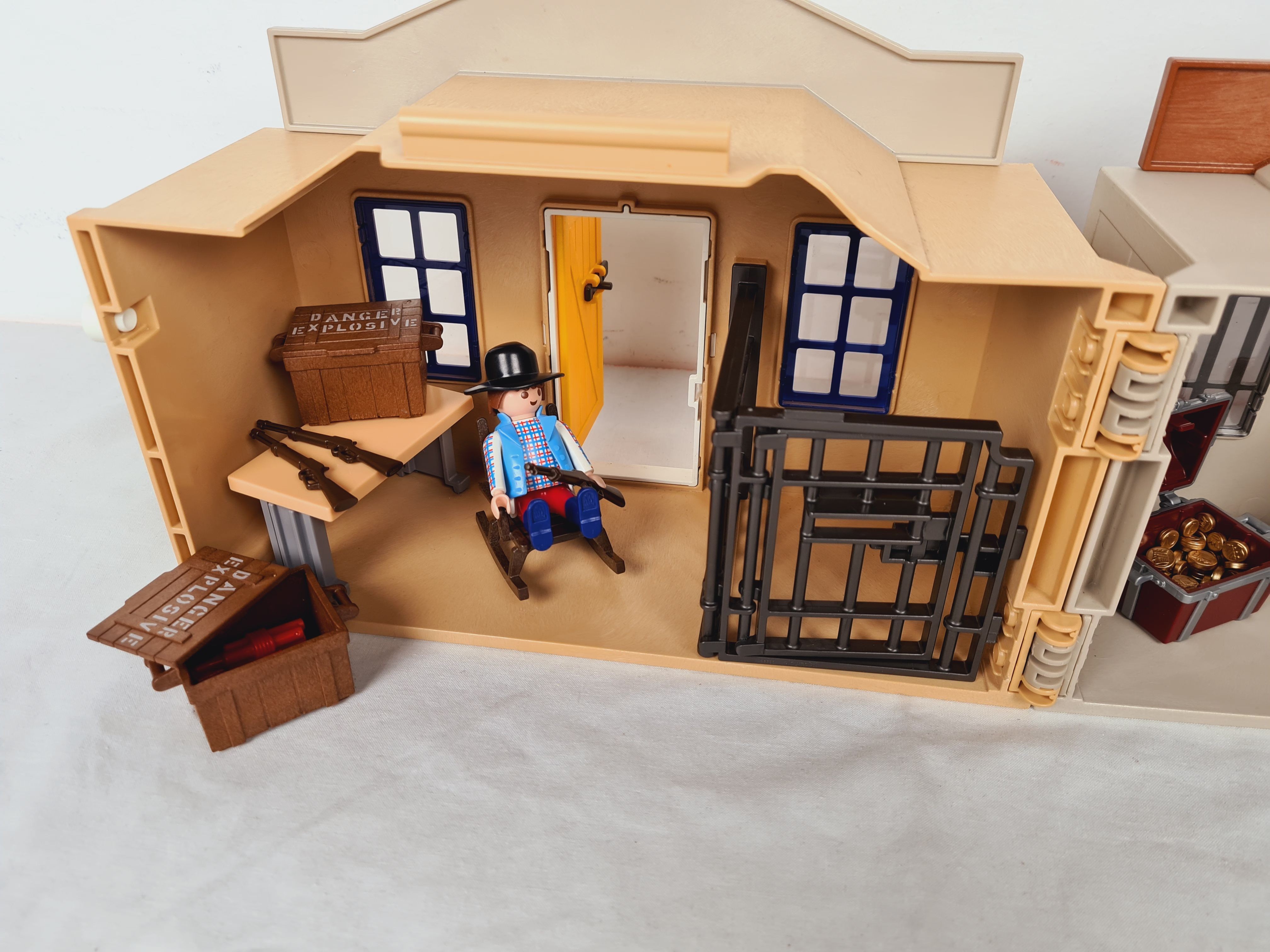 1504 PLAYMOBIL BANQUE et Maison du Shériff Transportable 4398 EUR 19,70