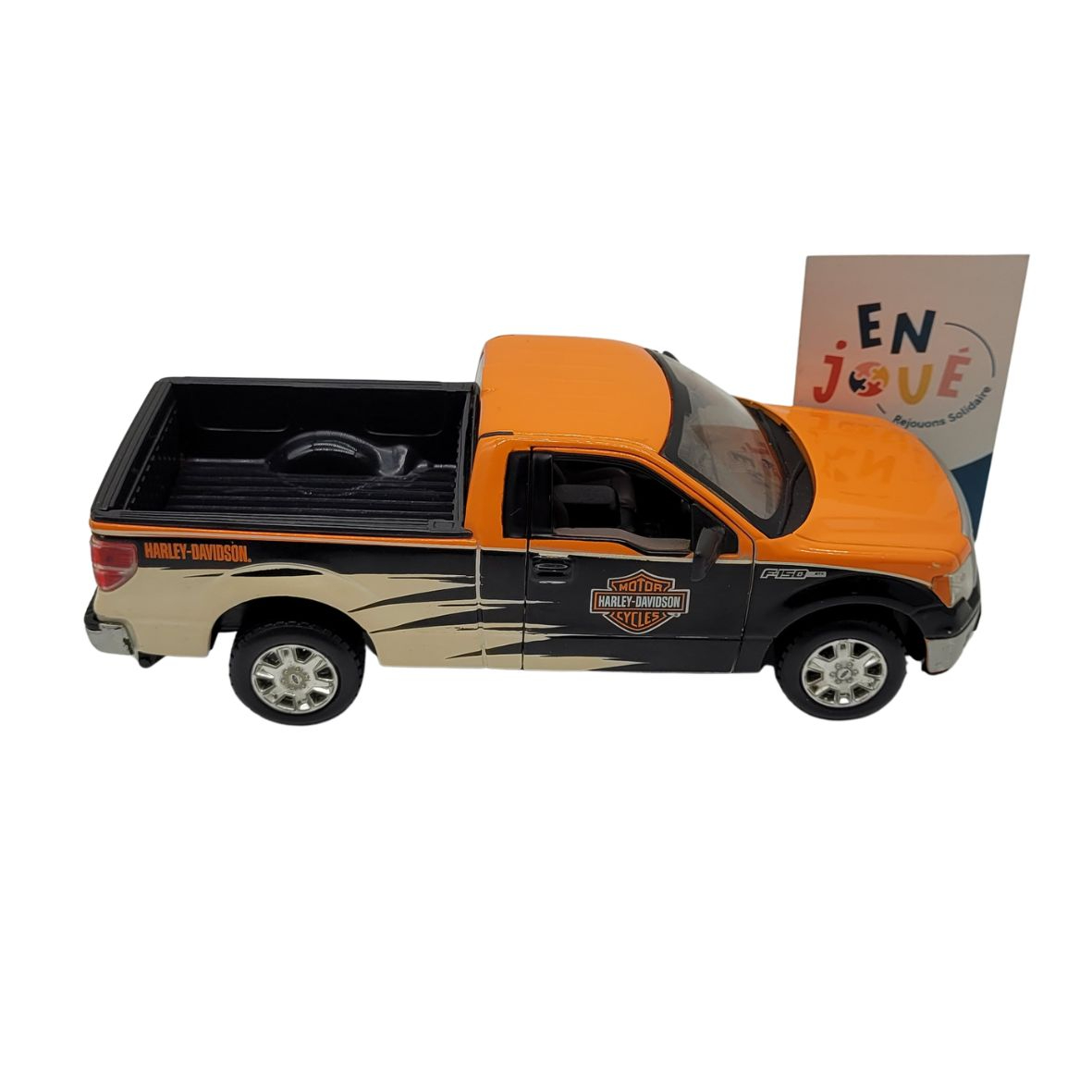 Voir photo 4 de Voiture - Ford F-150 STX - Moisto - À partir de 8 ans. Voiture - Ford F-150 STX - Moisto - À partir de 8 ans. Bon état - Vue 4 -