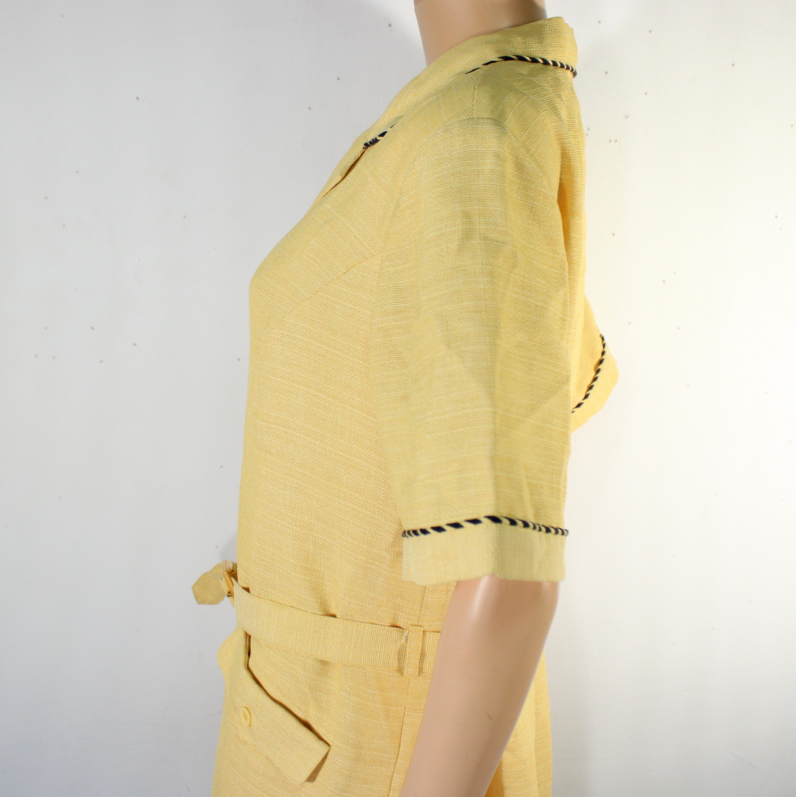Voir photo 4 de Robe Vintage Jaune DAXON Taille 46 Robe Vintage Jaune DAXON Taille 46 Bon état - Vue 4 -