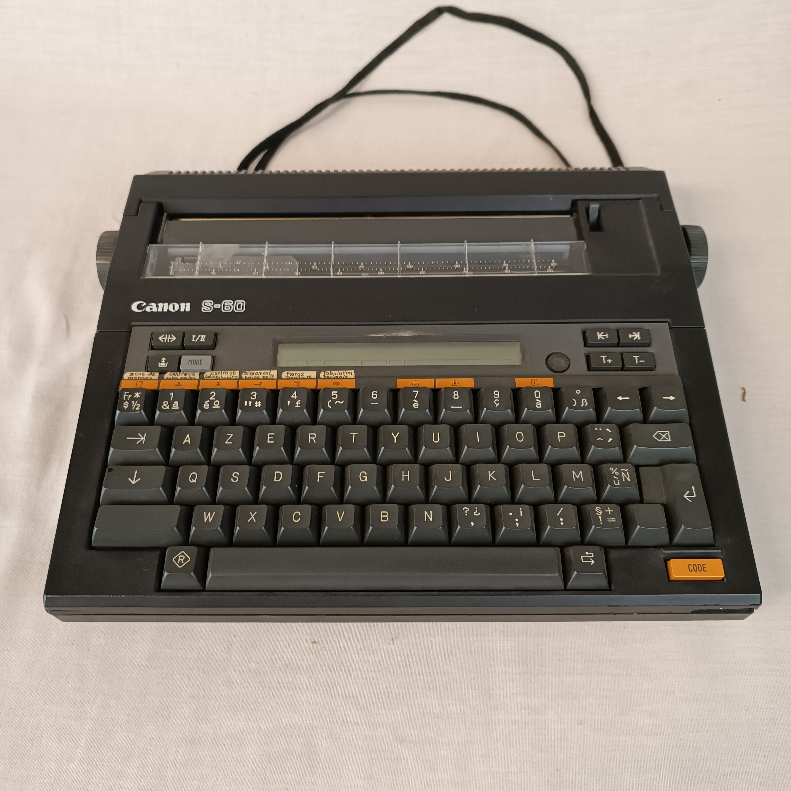 Machine à écrire électronique vintage , de marque CANON, modèle S-60, avec sa malette - État correct - Photo 2