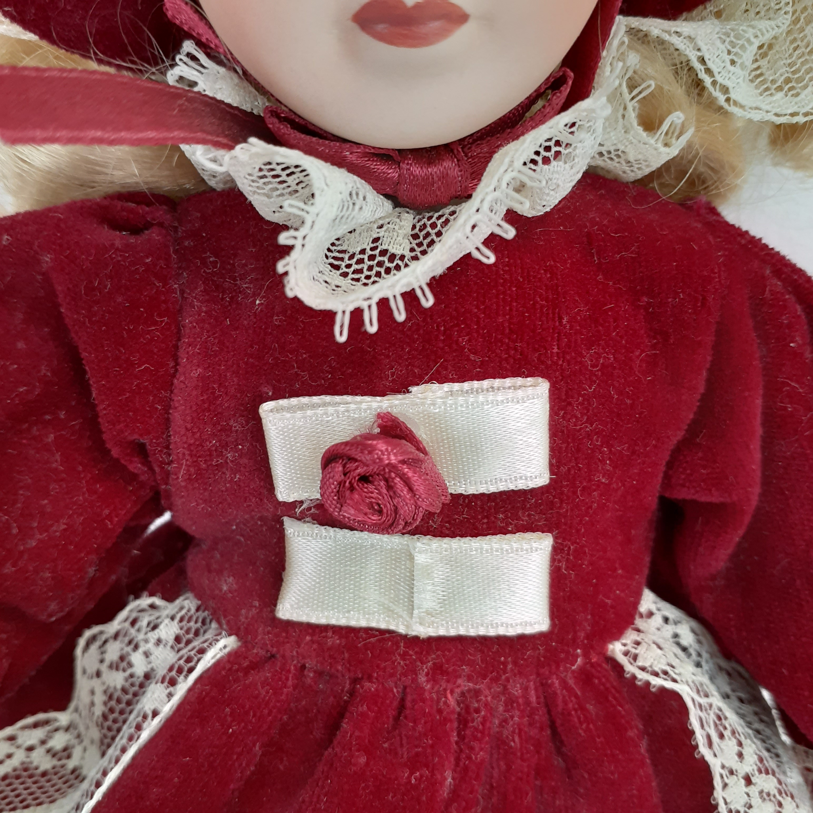 Poupée de collection en porcelaine - années 1980 - Photo 6