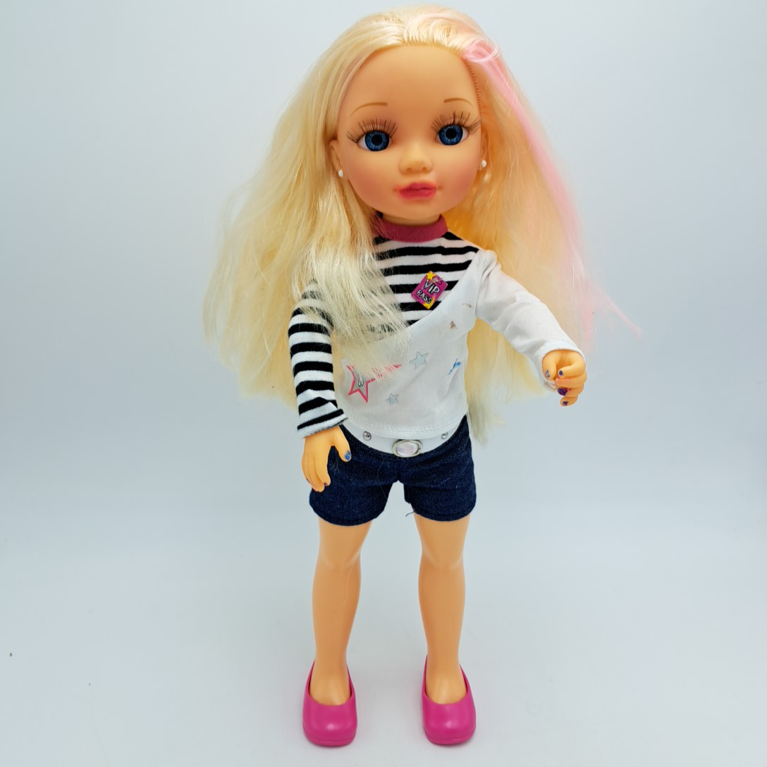 Nancy - Famosa - 45 cm - Très bon état sur Label Emmaüs