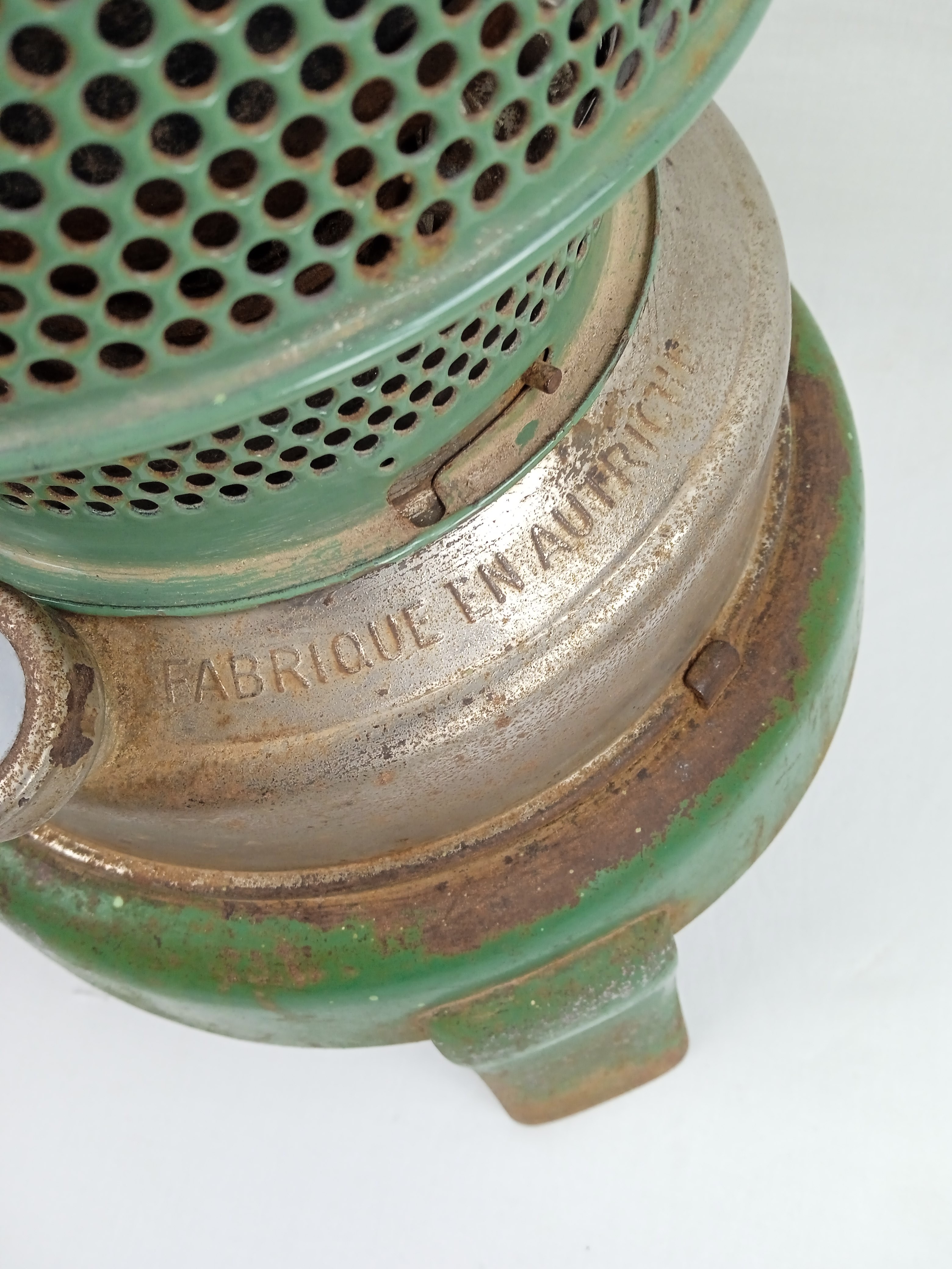 Ancien poêle à pétrole Blue Flame de marque ALADIN