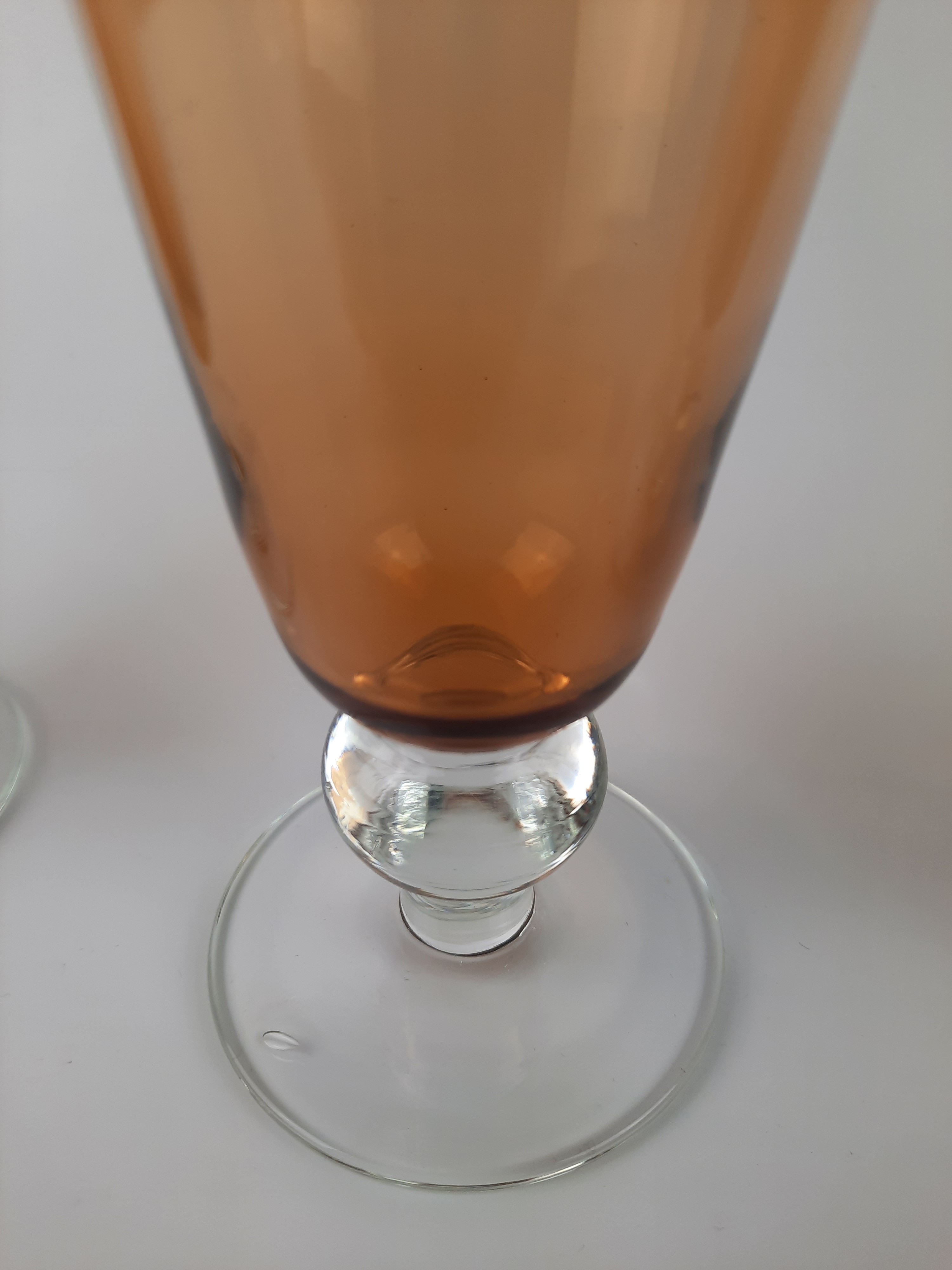 Lot de 4 Flûtes à champagne ambré -années 60 - Photo 3
