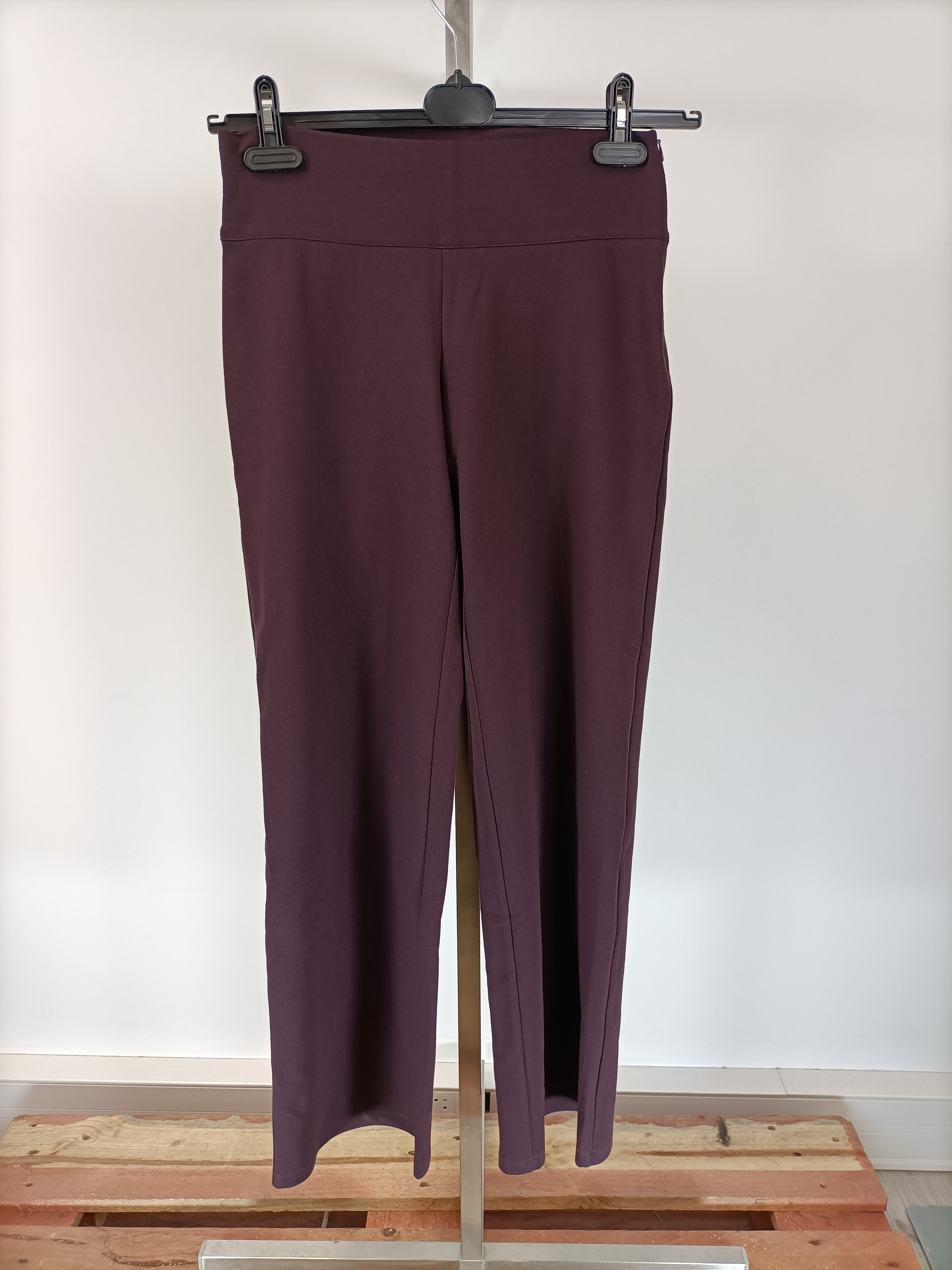 Legging Sarah Pacini prune aubergine taille M Comme neuf - Vue 3 - 
