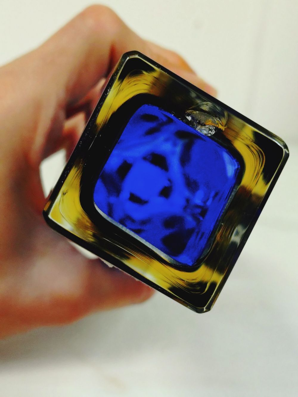 Vase en verre Murano sommerso facetté bleu Klein et ambre-1970, fait main. - Photo 12