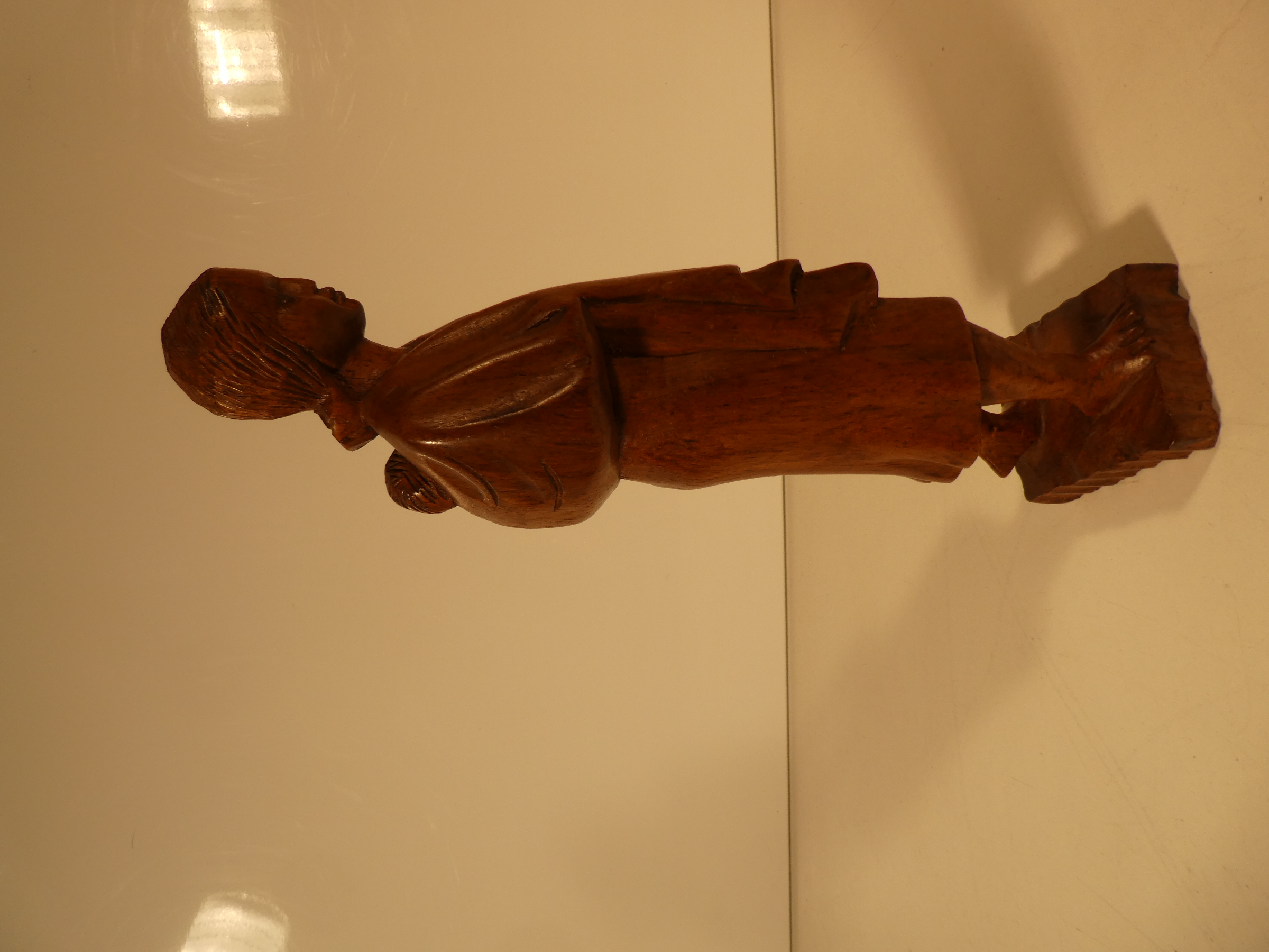 Sculpture bois d'une femme et de son enfant  État correct - Vue 2 - 
