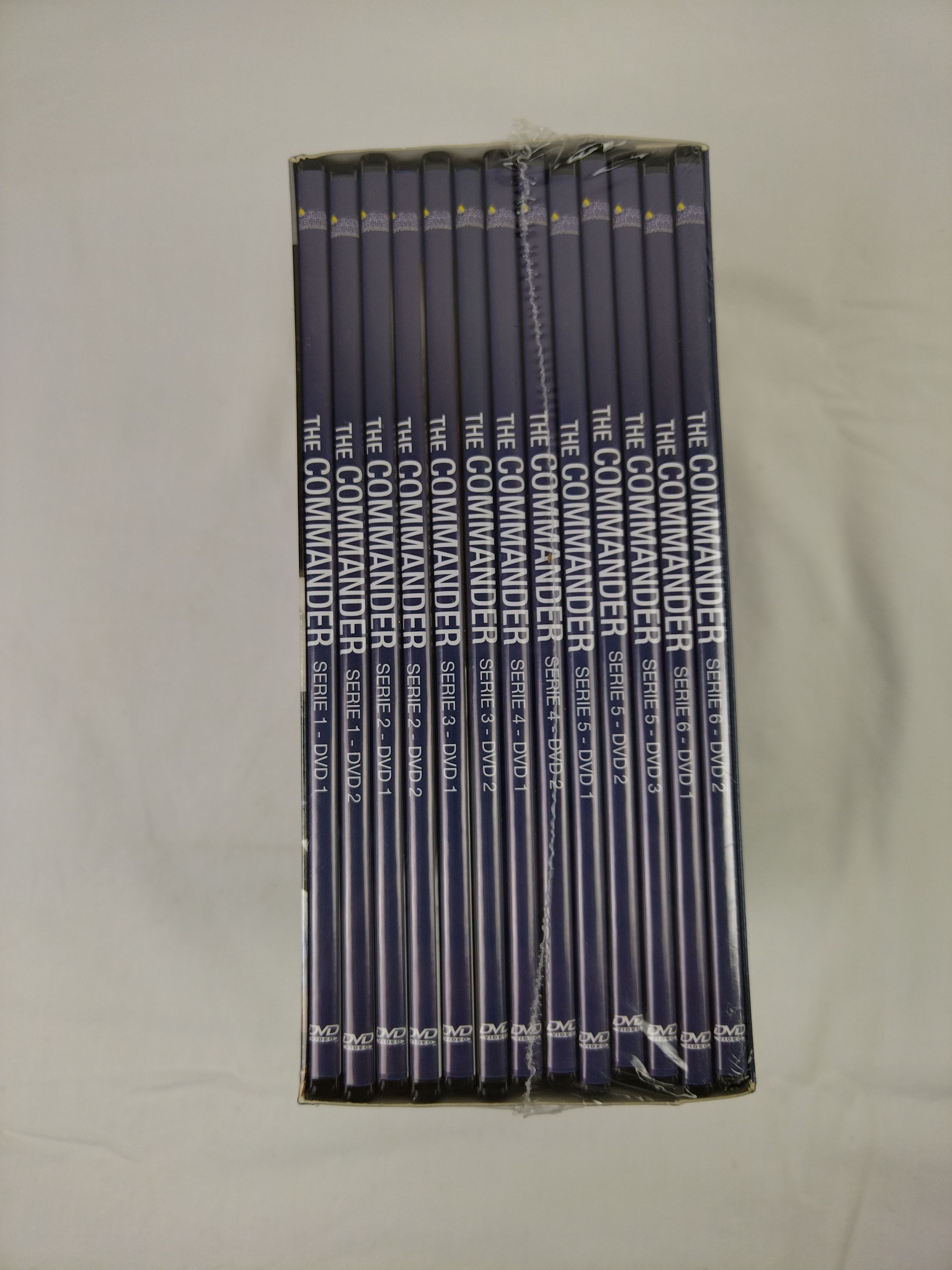 The commander Coffret DVD Série complète Comme neuf - Vue 4 - 