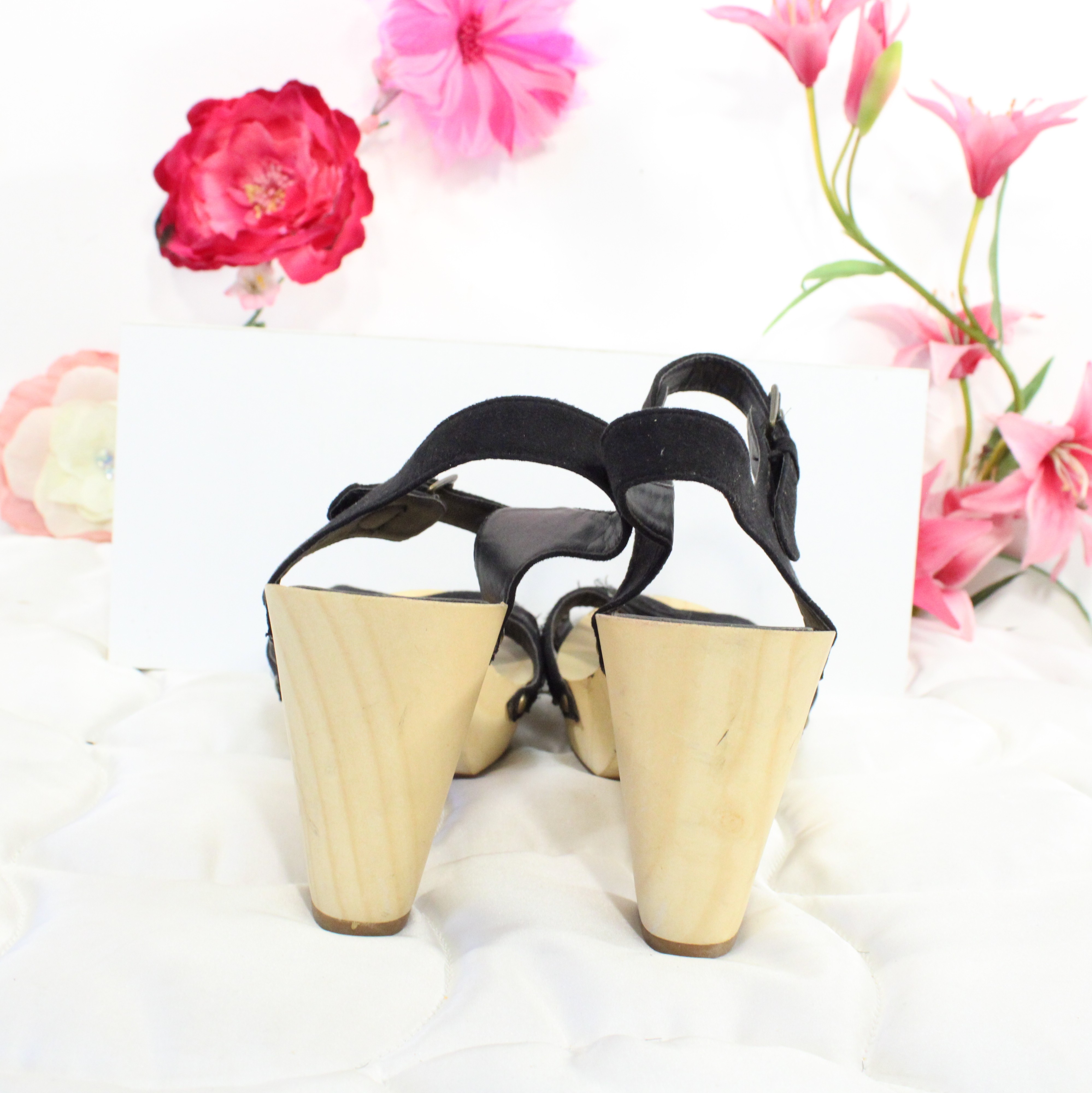 Voir photo 4 de Sandale Femme Noire & En Bois URBAN MARYPAZ Pointure 41 Sandale Femme Noire & En Bois URBAN MARYPAZ Pointure 41 Très bon état - Vue 4 -
