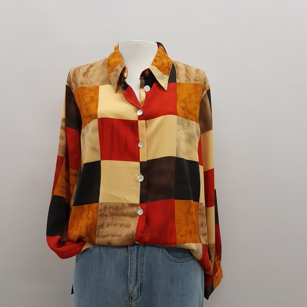 Chemisier à grand carrés orange, rouges, jaunes - BLANCHE PORTE - Taille 48 - Photo 4