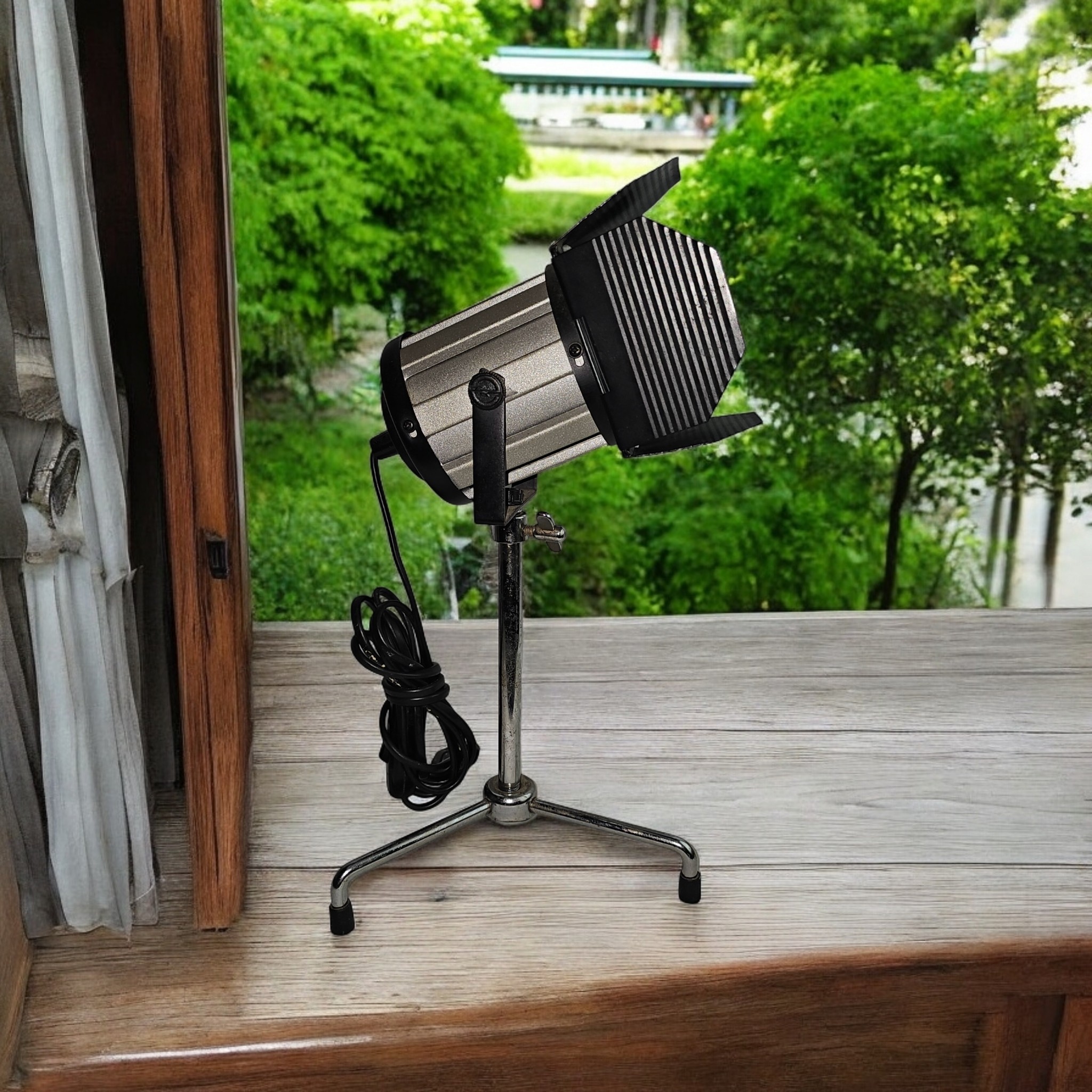 Lampe projecteur en métal style Rétro ( sans ampoule ) - Très bon état - Photo 2