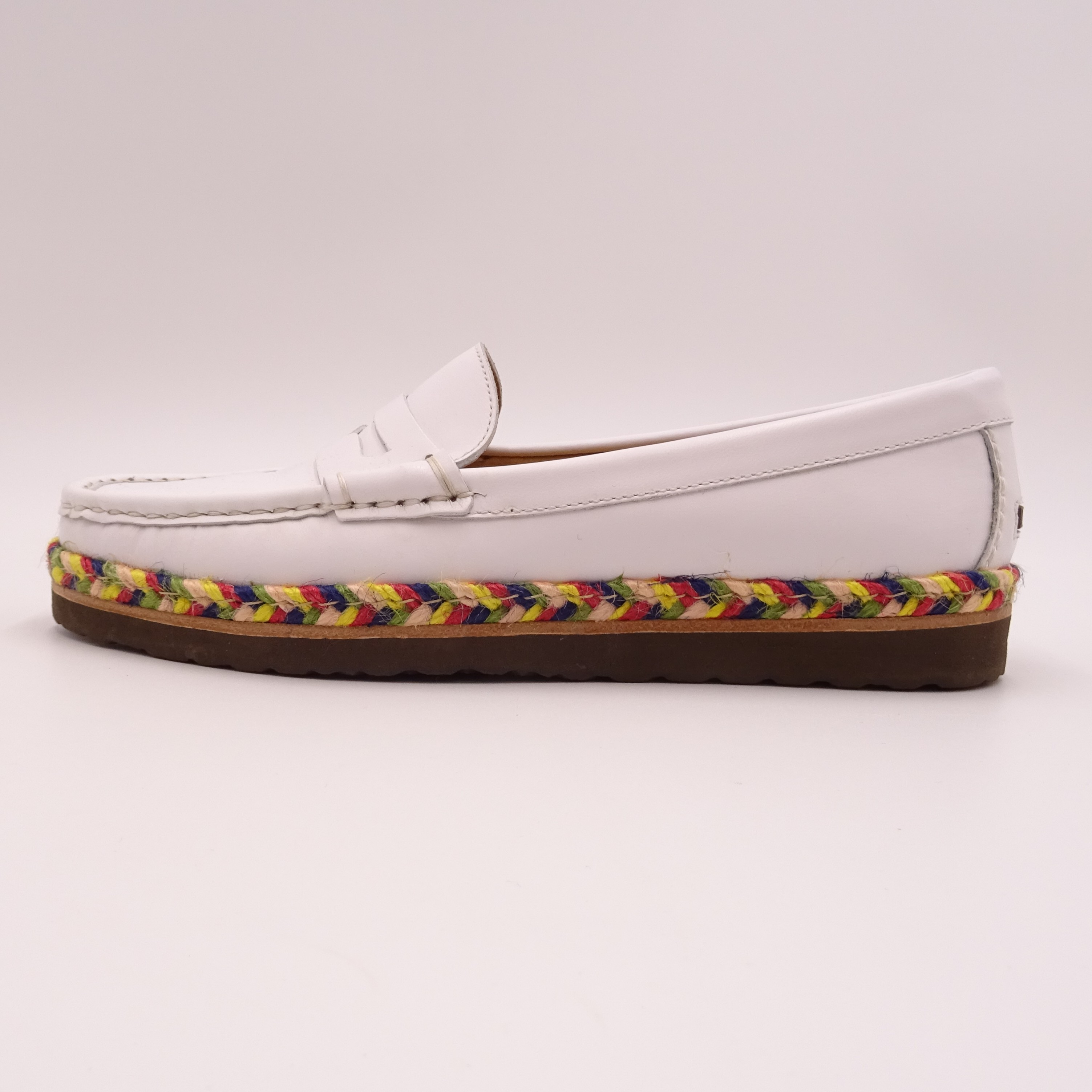Voir photo 3 de FAIRMOUNT Mocassins en cuir taille 39 FAIRMOUNT Mocassins en cuir taille 39 Bon état - Vue 3 -