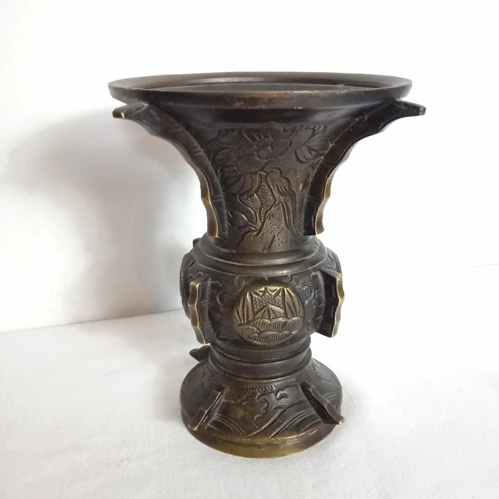 Vase japonais bronze décor d'animaux oiselé avec ailettes - Très bon état - Photo 2