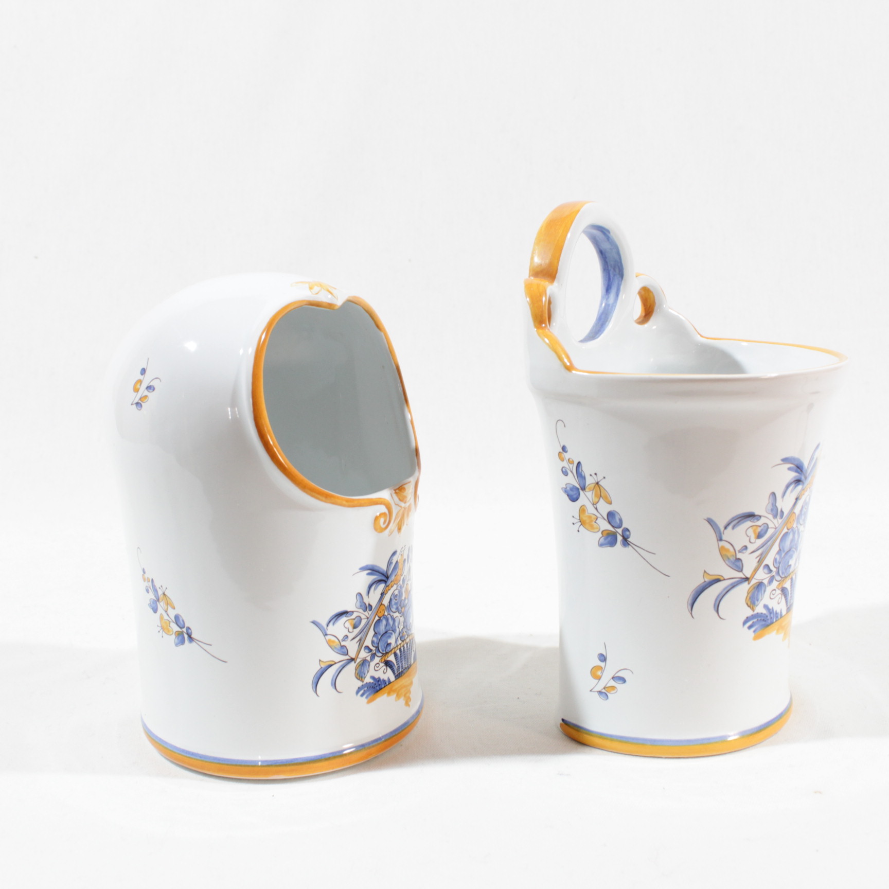 Paire de Vases en porcelaine Bon état -  reconditionné disponible sur Label Emmaüs