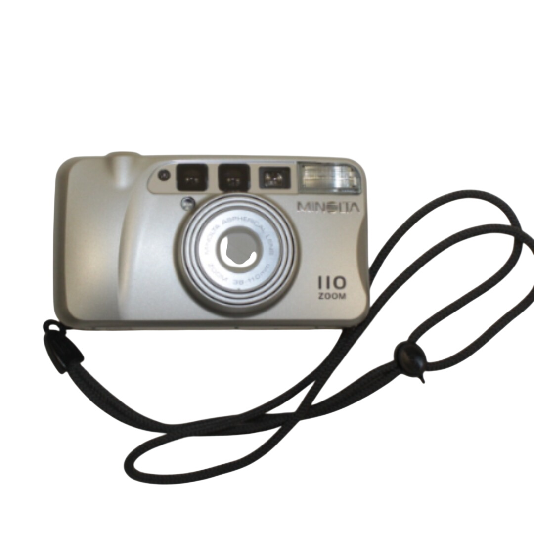 Appareil photo Minolta 110 zoom Très bon état -  reconditionné disponible sur Label Emmaüs