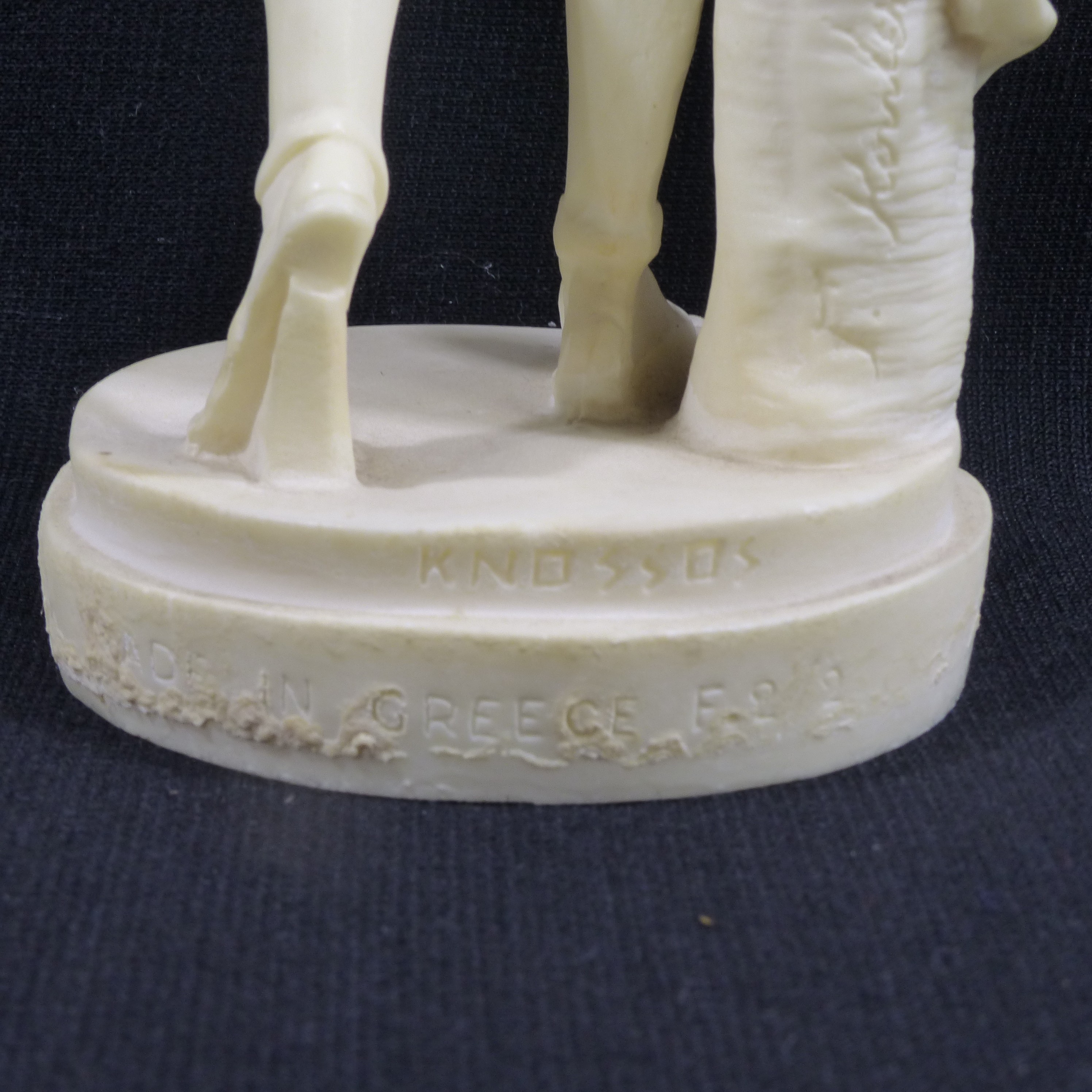 Statuette 
