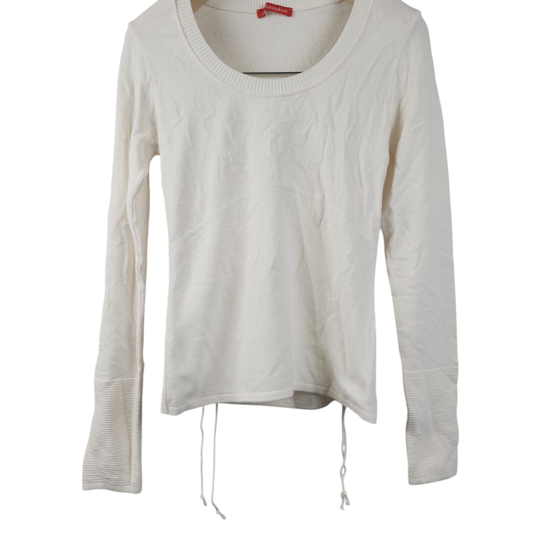 Acheter Alain Manoukian - Pull blanc en acrylique - Taille 34/36 ( estimé) Très bon état - 18,00 € Alain Manoukian - Pull blanc en acrylique - Taille 34/36 ( estimé) Très bon état - reconditionné disponible sur Label Emmaüs