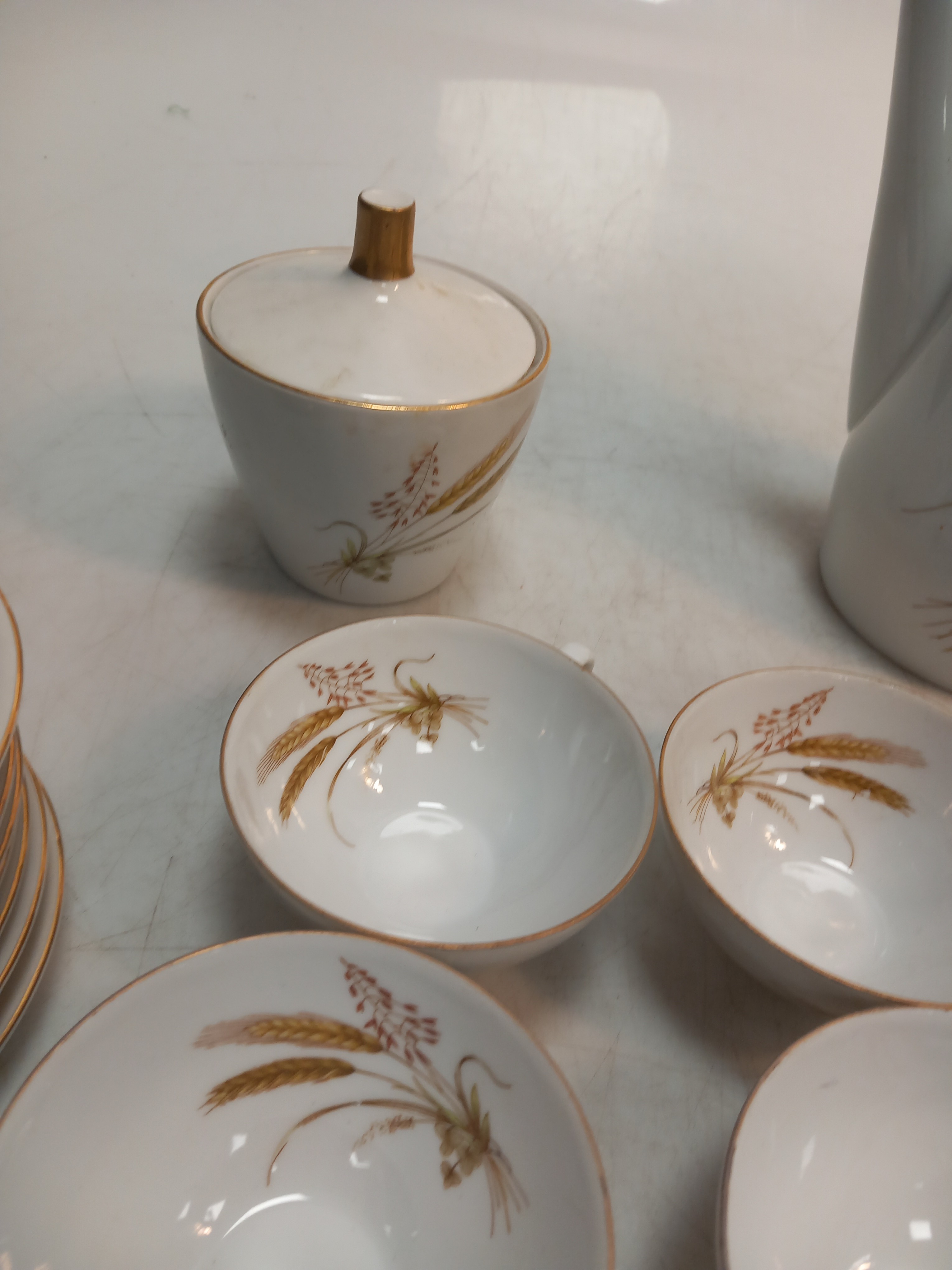 Ancien service de 19 pièces à café en porcelaine - Photo 3