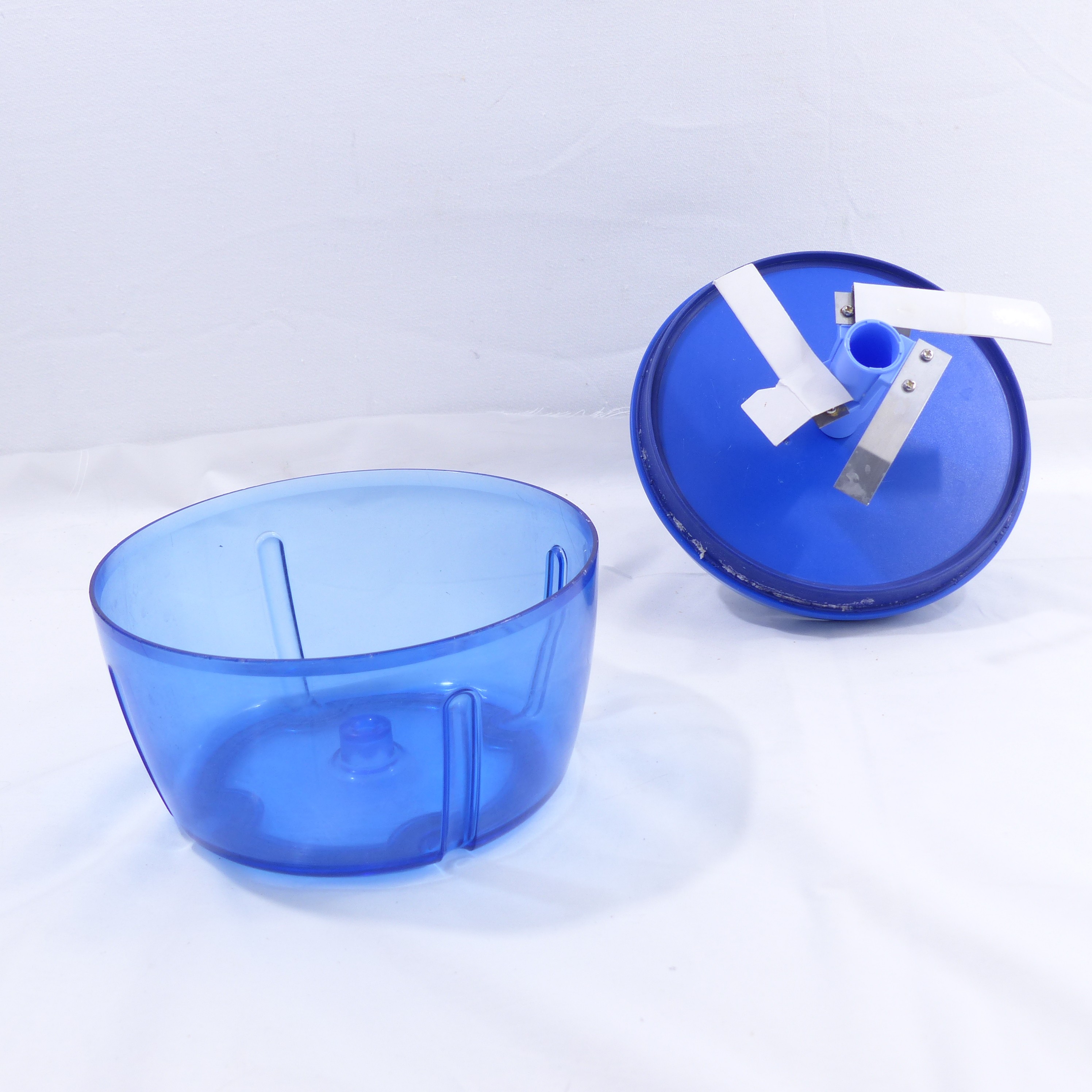 Grand hachoir manuel 'Twister' - Tupperware Bon état - Vue 2 - 