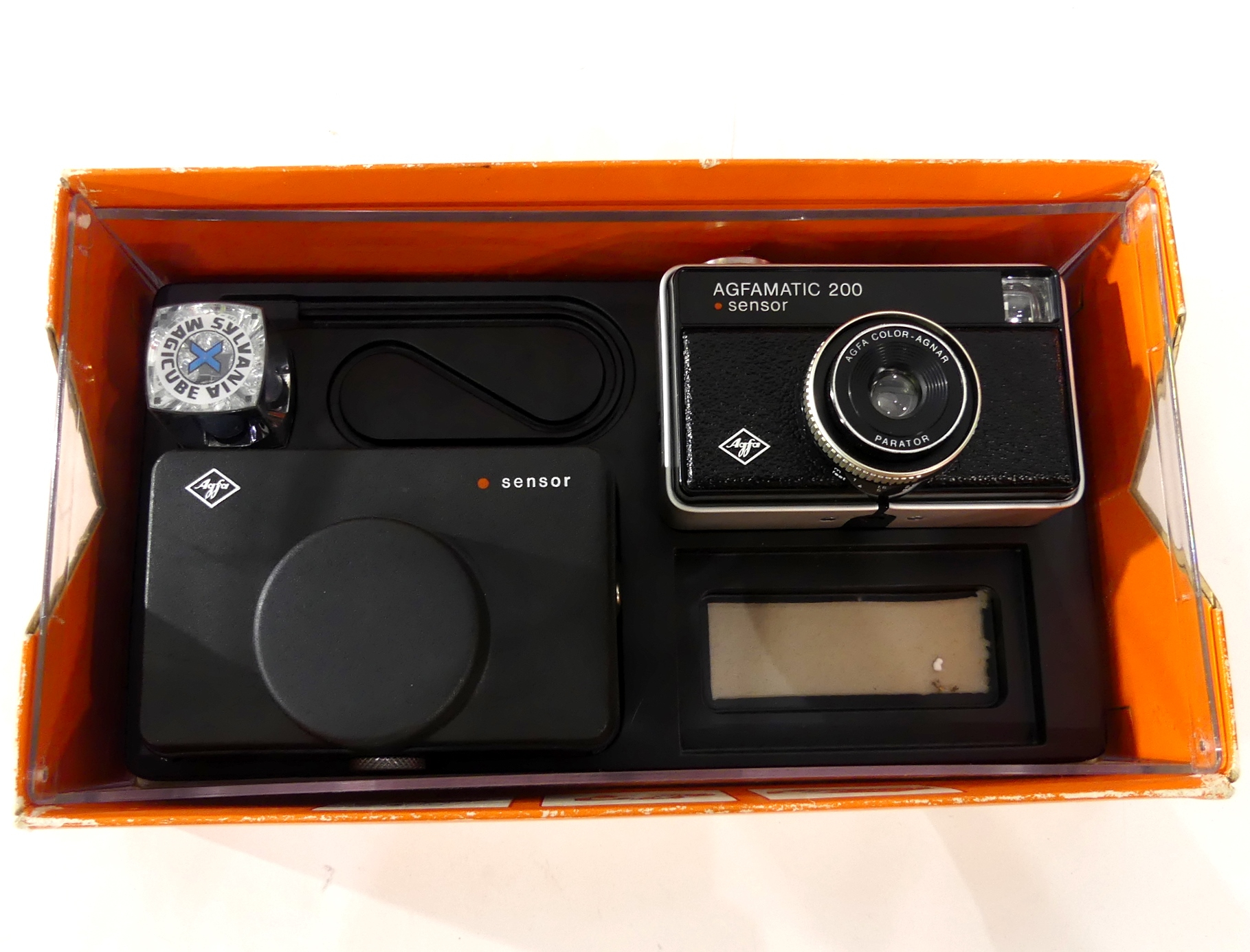 Appareil photo argentique Agfa Agfamatic 200 à capteur 126 - Très bon état - Photo 16