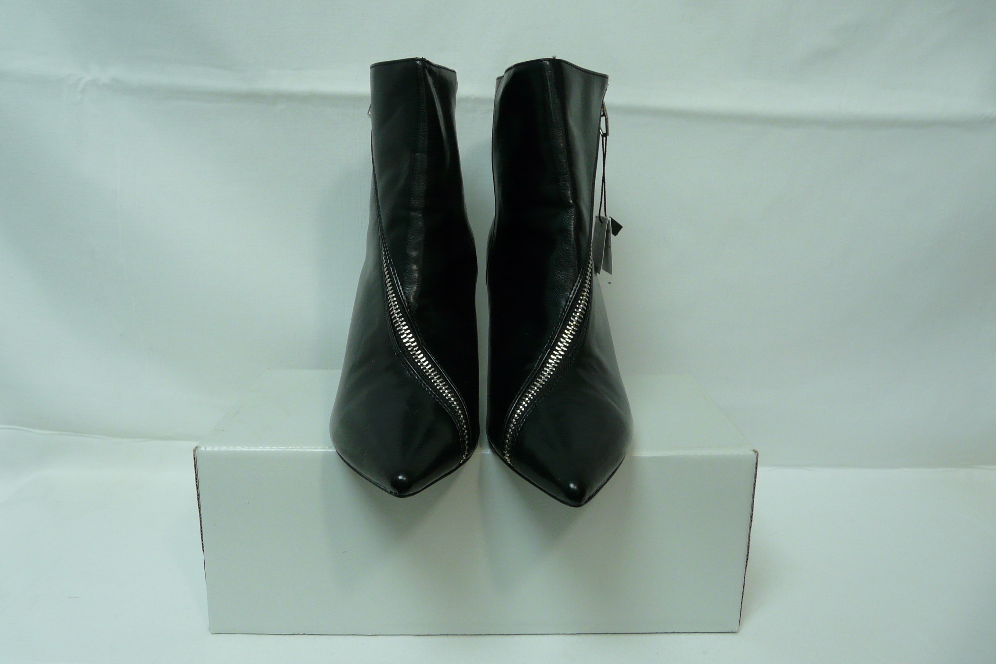 C84 - Bottines zippées - Bershka - Pointure 38 - Photo 2