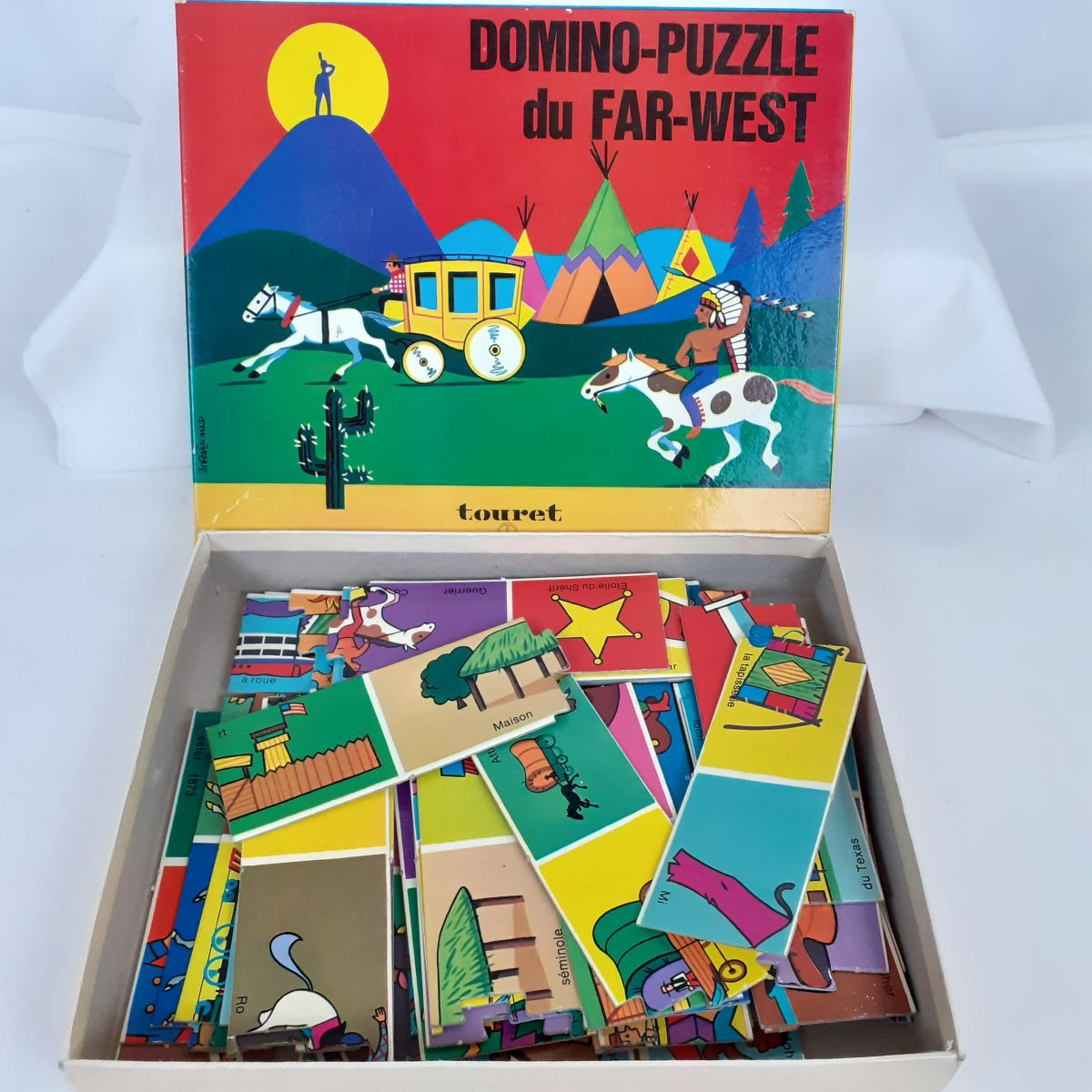Voir photo 2 de Jeux - Domino Puzzle du Far-west - Vintage Jeux - Domino Puzzle du Far-west - Vintage Bon état - Vue 2 -