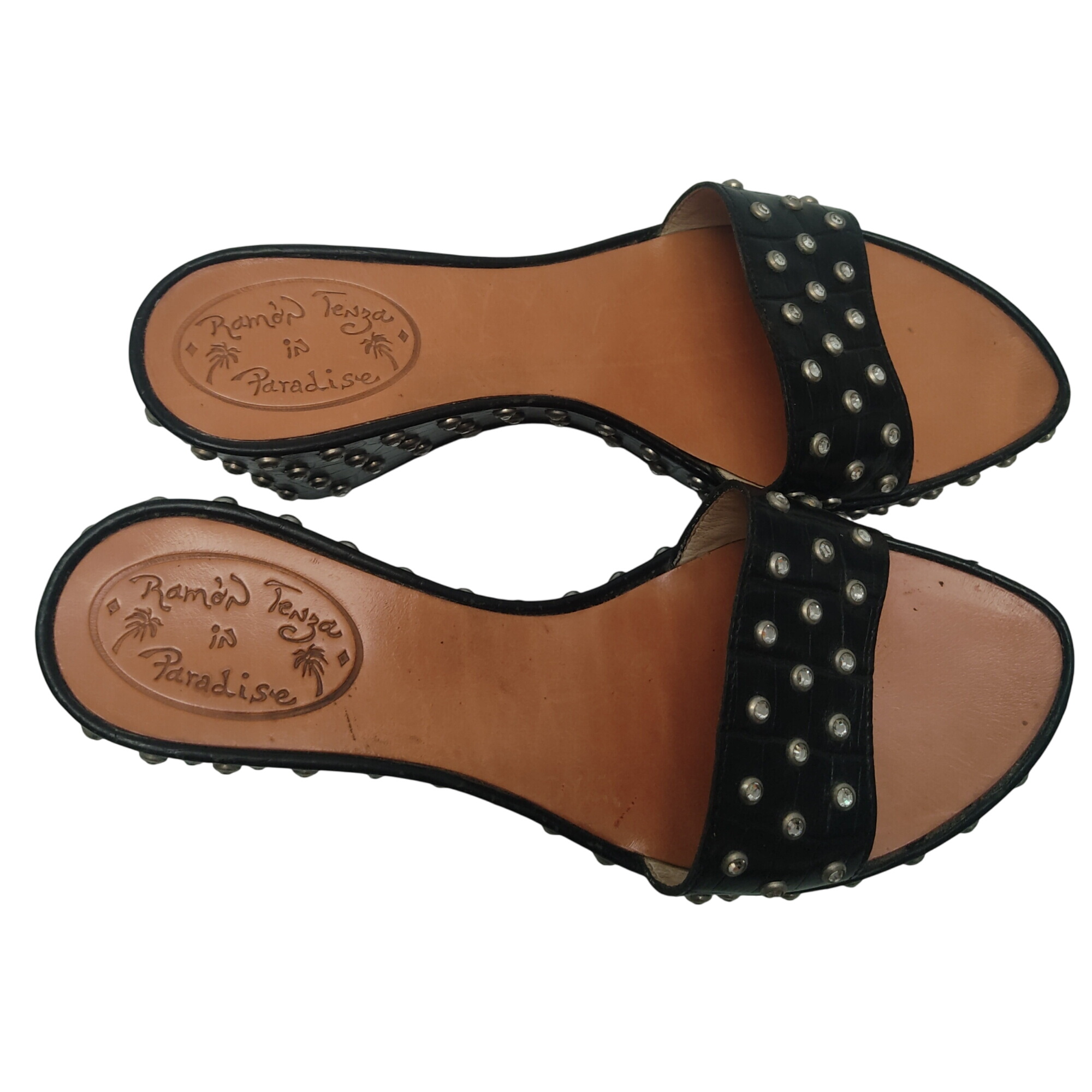 Mules à talon noir avec incrustation de perles. Hauteur talon 6 cm - Photo 0
