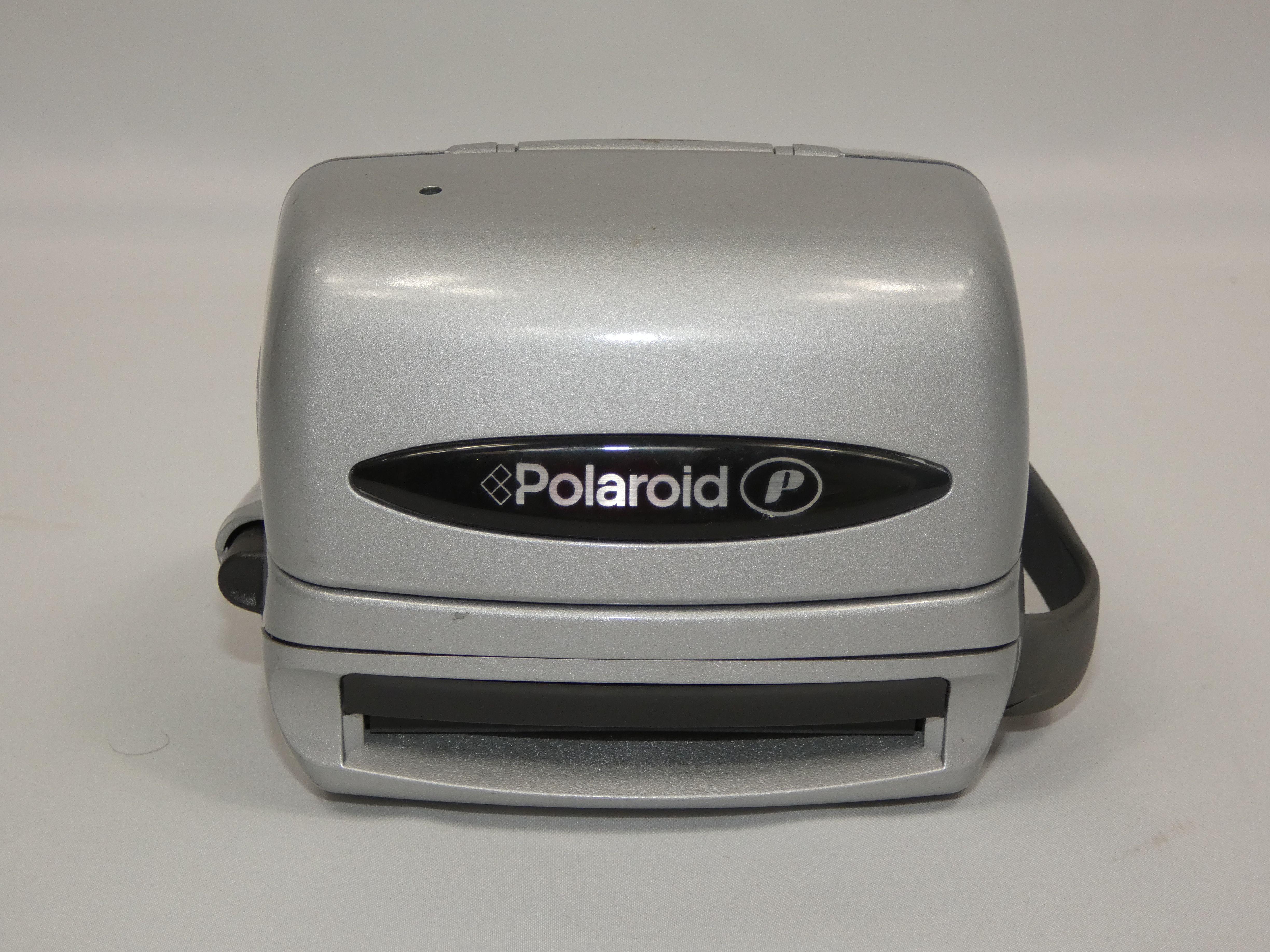 Appareil photo vintage POLAROID 600 argenté - Photo 1