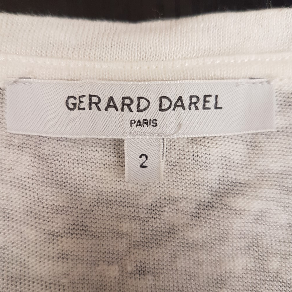 Voir photo 4 de Top écru et beige avec dentelle - GERARD DAREL - Taille 2 Top écru et beige avec dentelle - GERARD DAREL - Taille 2 Très bon état - Vue 4 -
