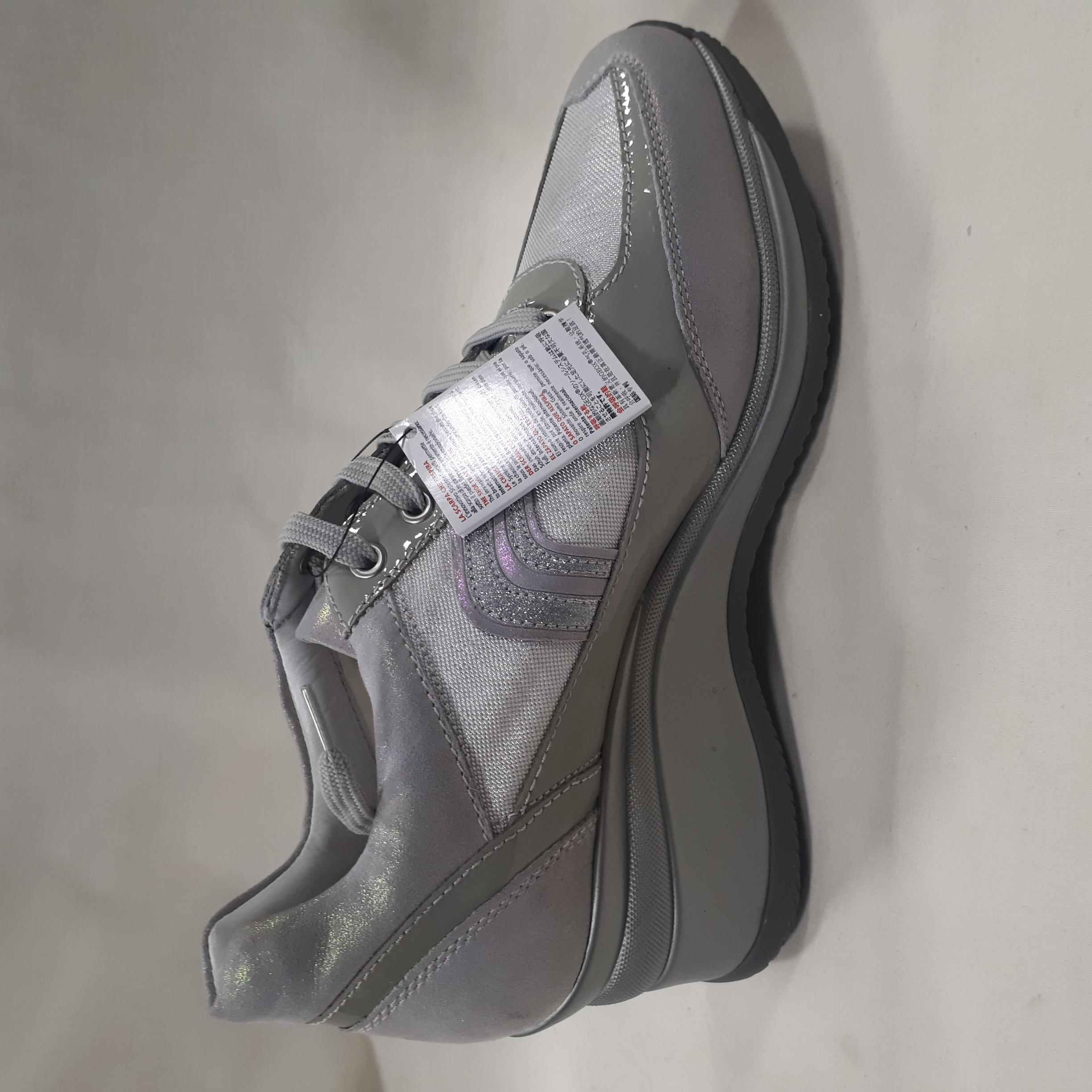 Baskets femme, Geox Respira, à talons, Réf. D ANETA GOAT SUEDE, Pointure 41 Comme neuf - Vue 2 - 