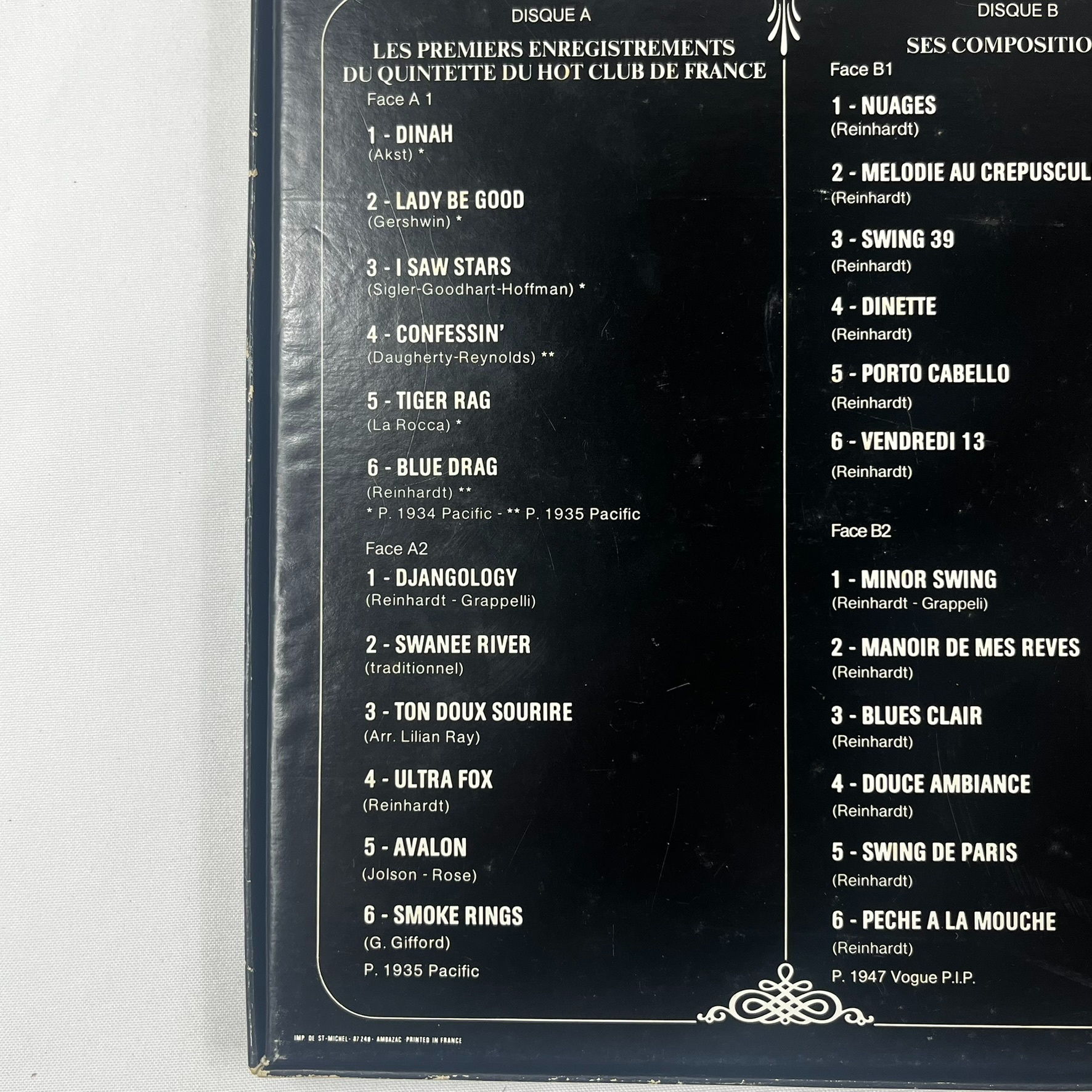 Voir photo 7 de Coffret collector l'inoubliable Django Reinhard etition vogue Coffret collector l'inoubliable Django Reinhard etition vogue Très bon état - Vue 7 -