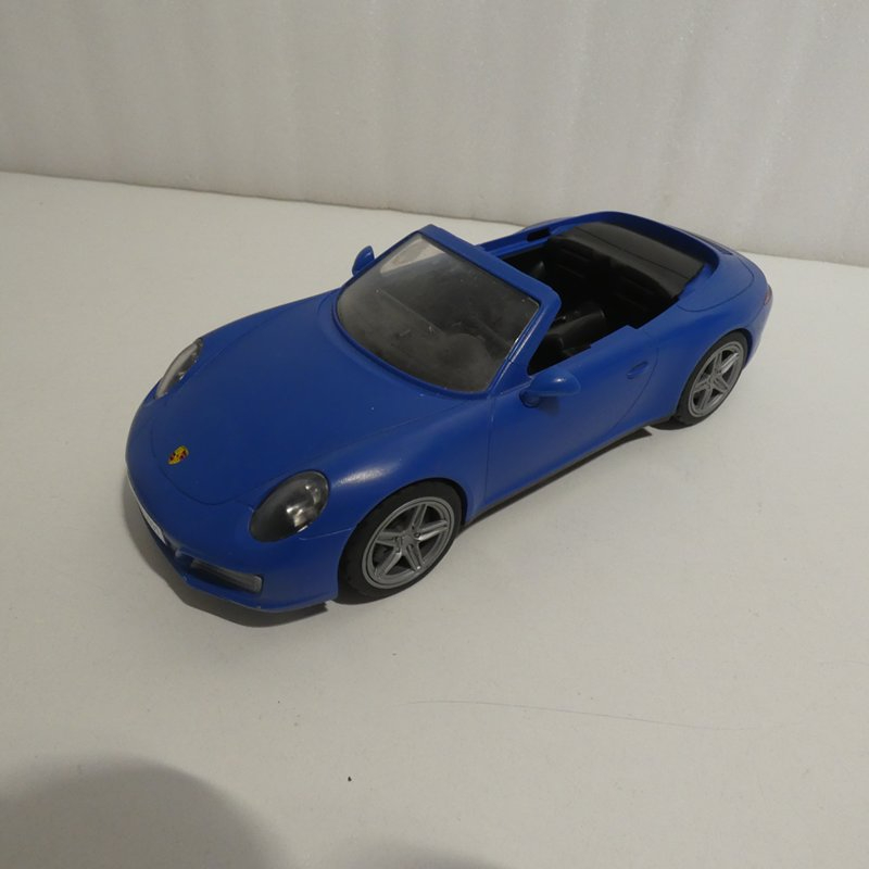 Voir photo 7 de Lot 2 voitures miniatures Playmobil Porsche L = 26 cm Lot 2 voitures miniatures Playmobil Porsche L = 26 cm État correct - Vue 7 -