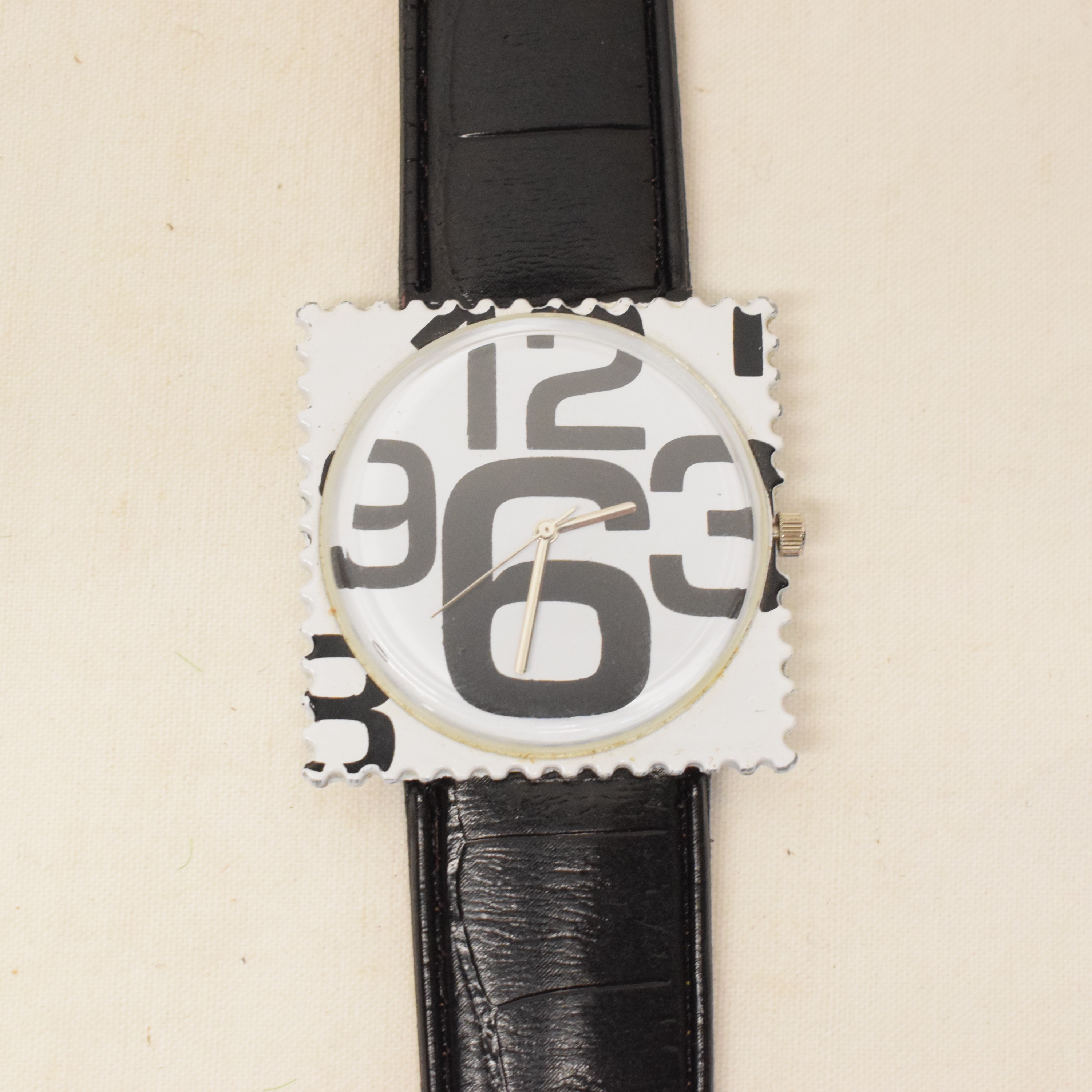 Montre à quartz femme de marque TEXTO   - Vue 2 - 