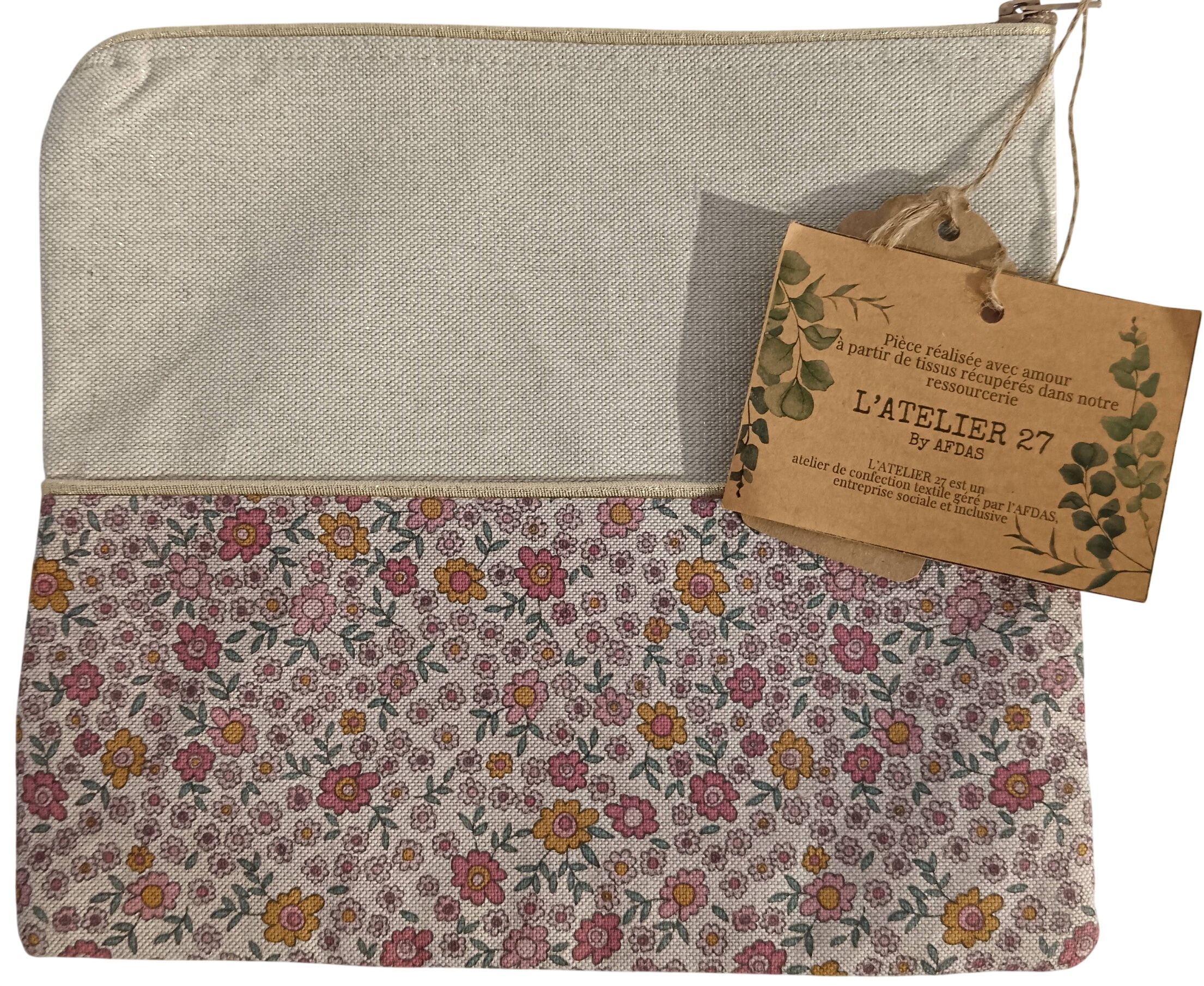 Acheter Trousse faite main par l'Atelier 27 - 15,00 € Trousse faite main par l'Atelier 27 - reconditionné disponible sur Label Emmaüs